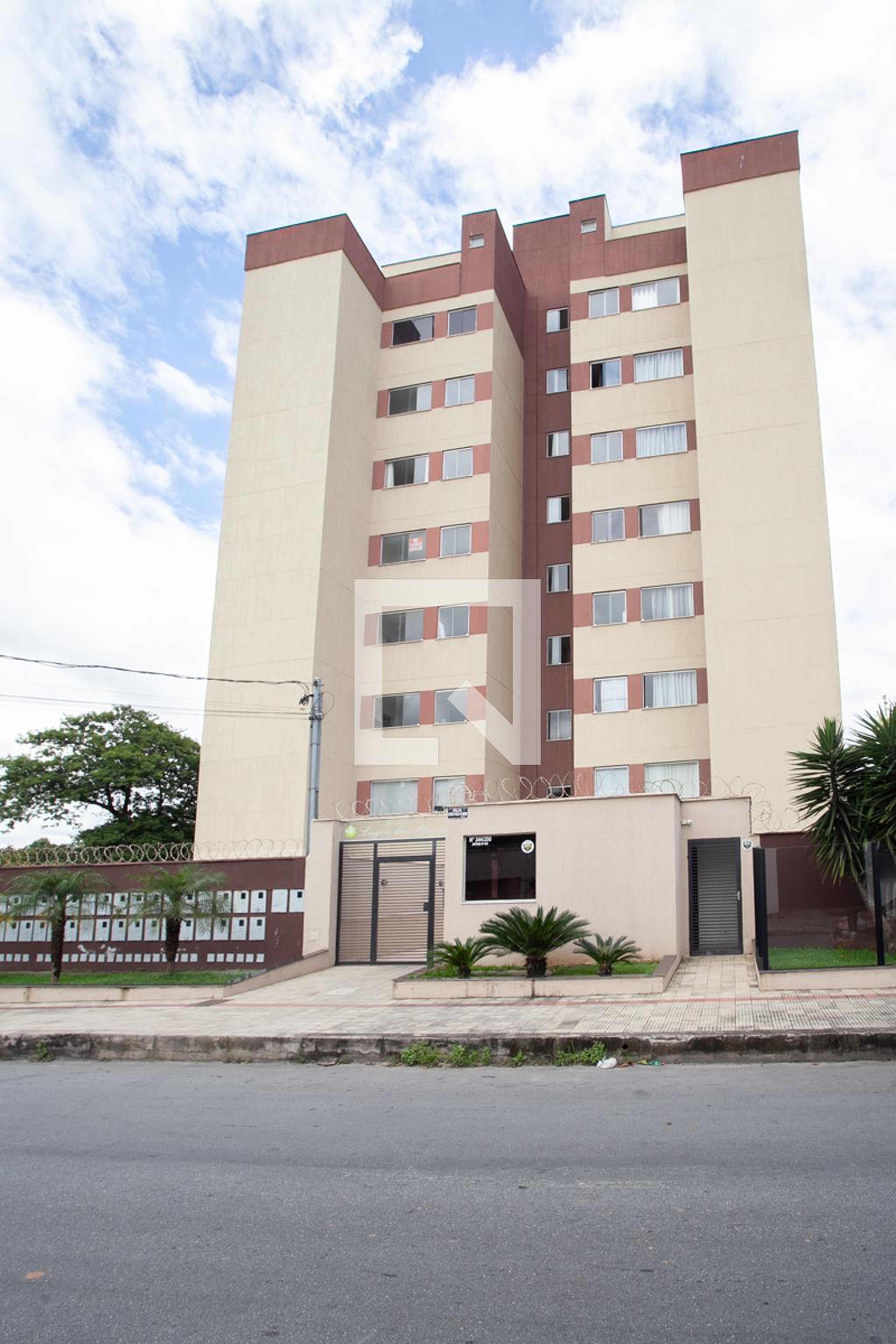 Fachada Condomínio Lagoa das Garças