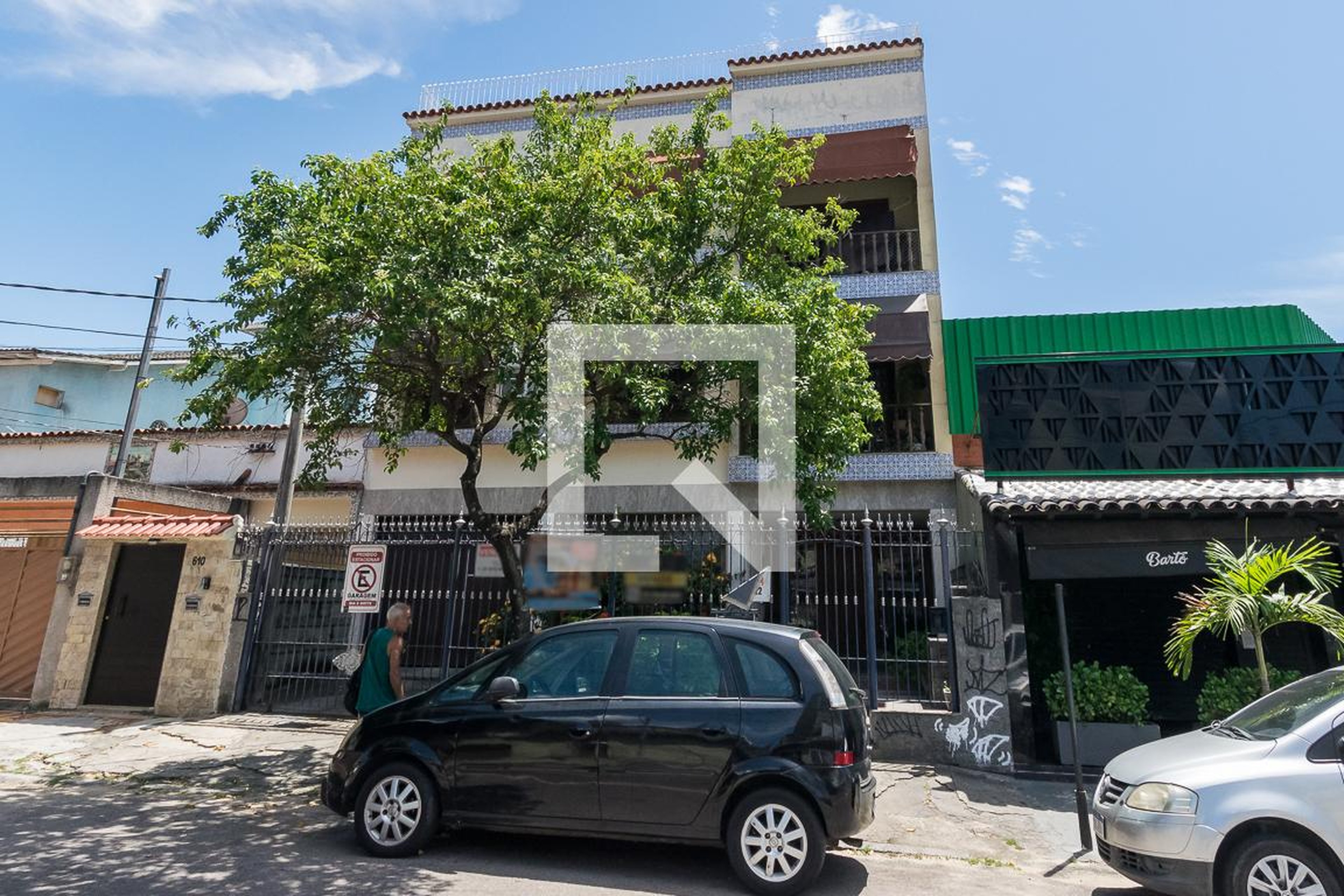 Fachada do Prédio Condomínio em Rua Marco Polo, 602