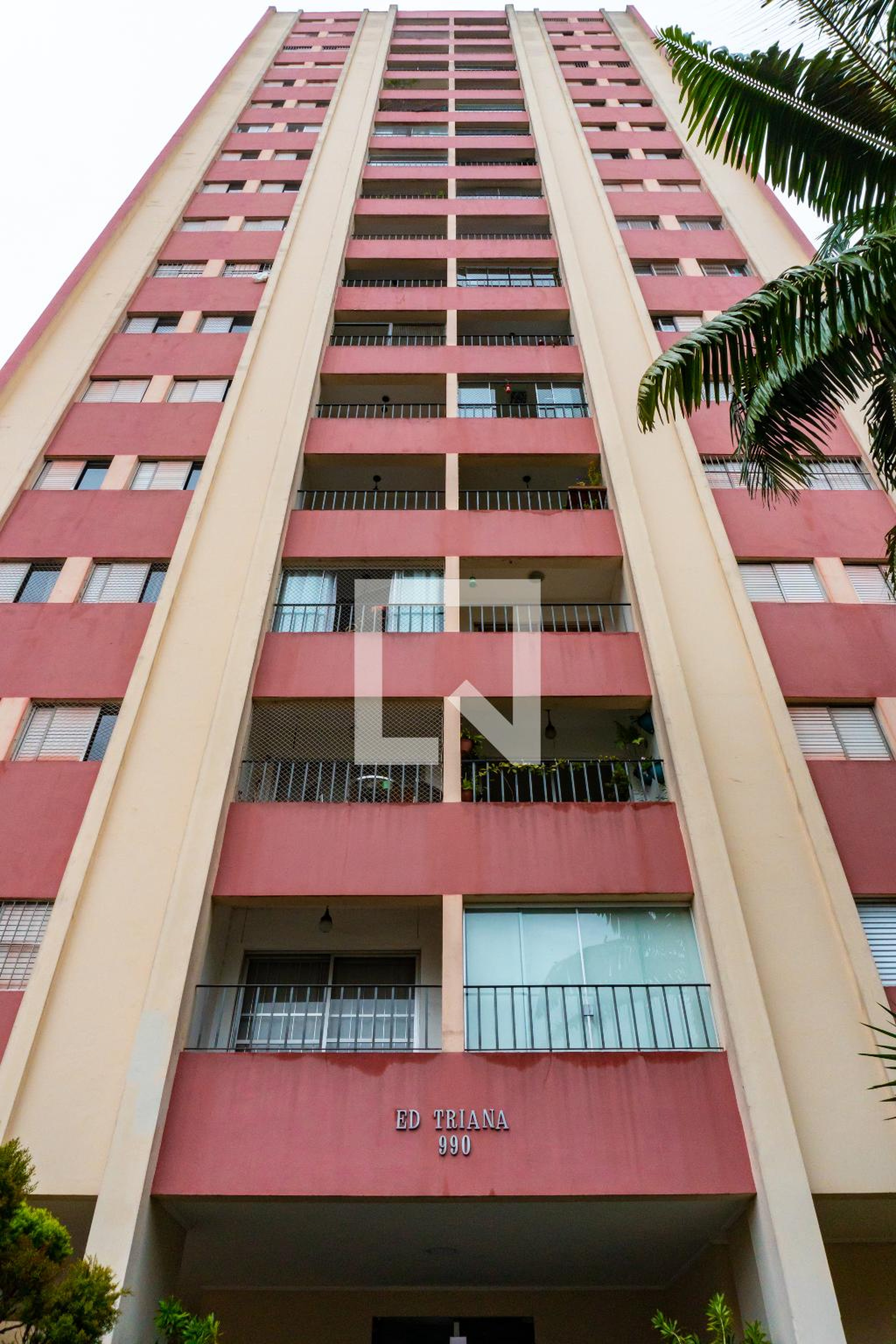 Fachada do Prédio Edifício Triana