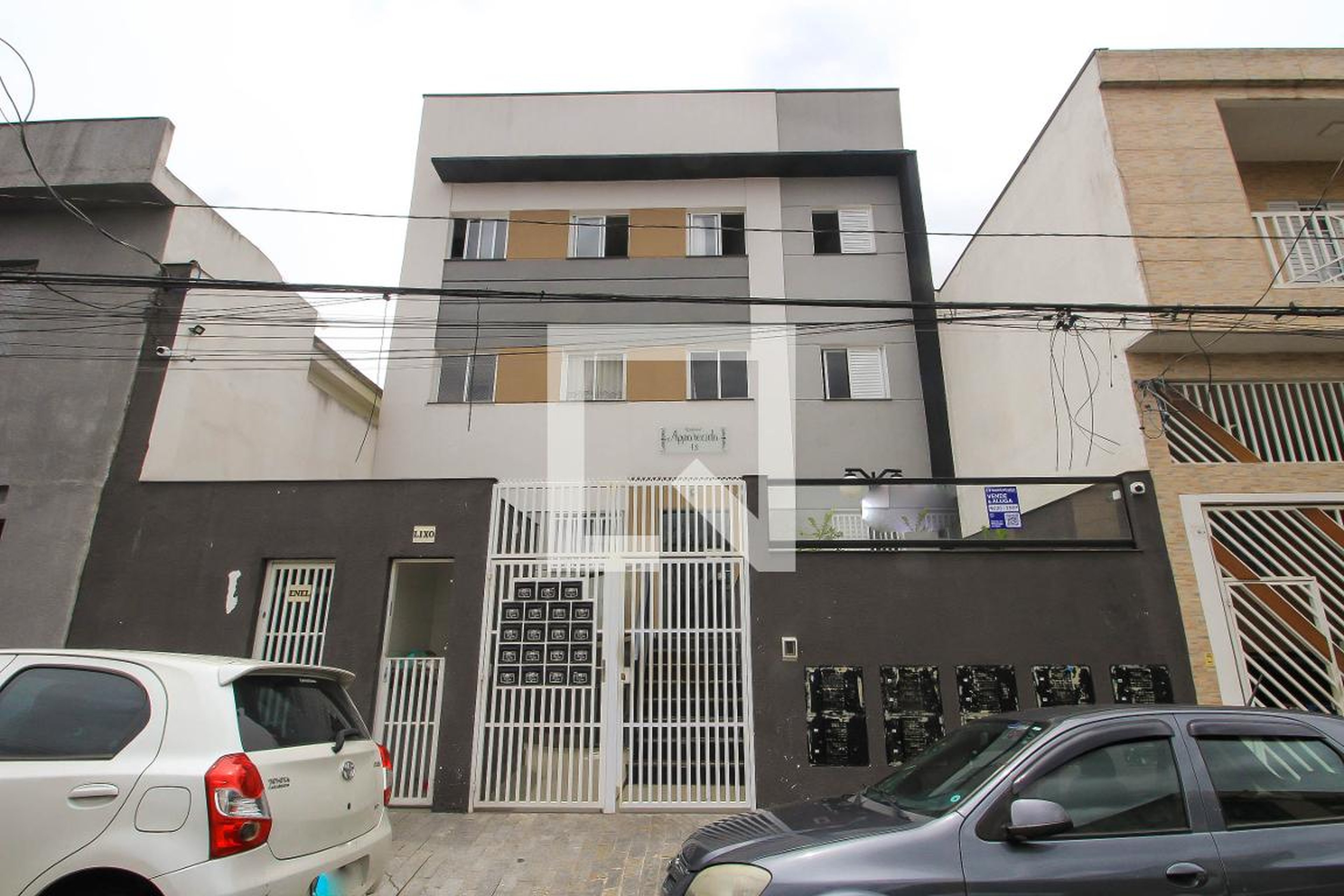 Fachada Condomínio em Rua Quatiguá, 42