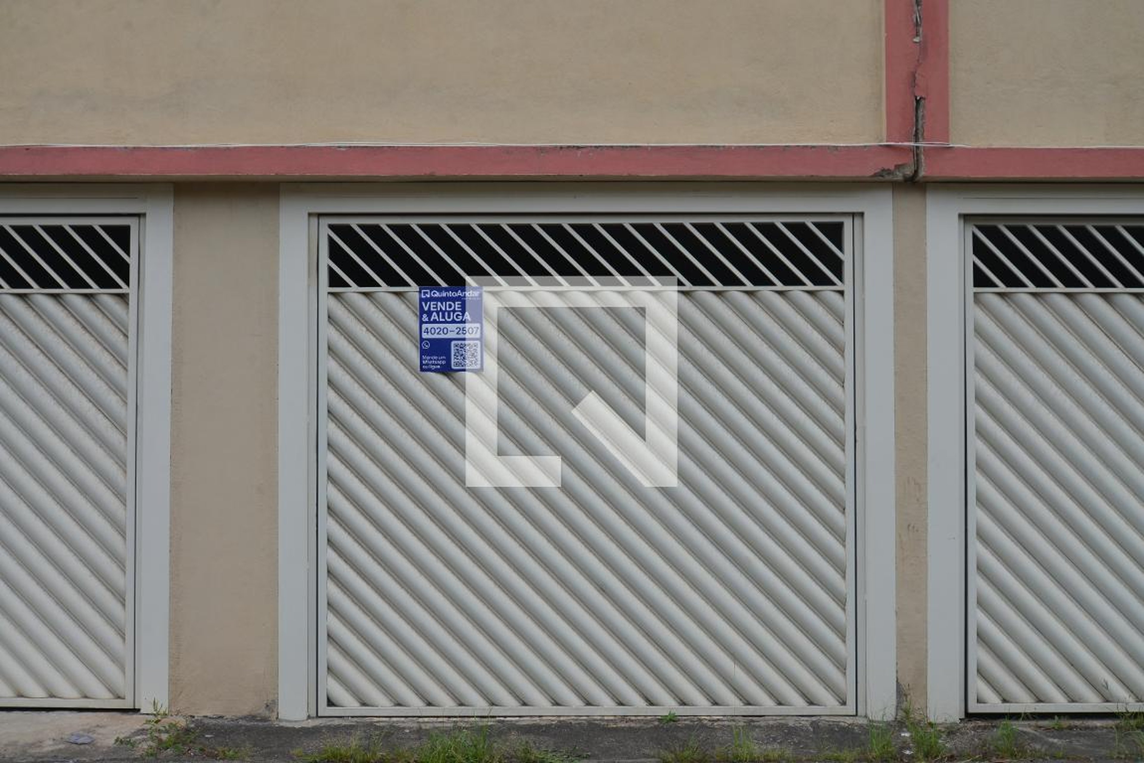 Fachada Condomínio em Rua Carlota Joaquina, 33