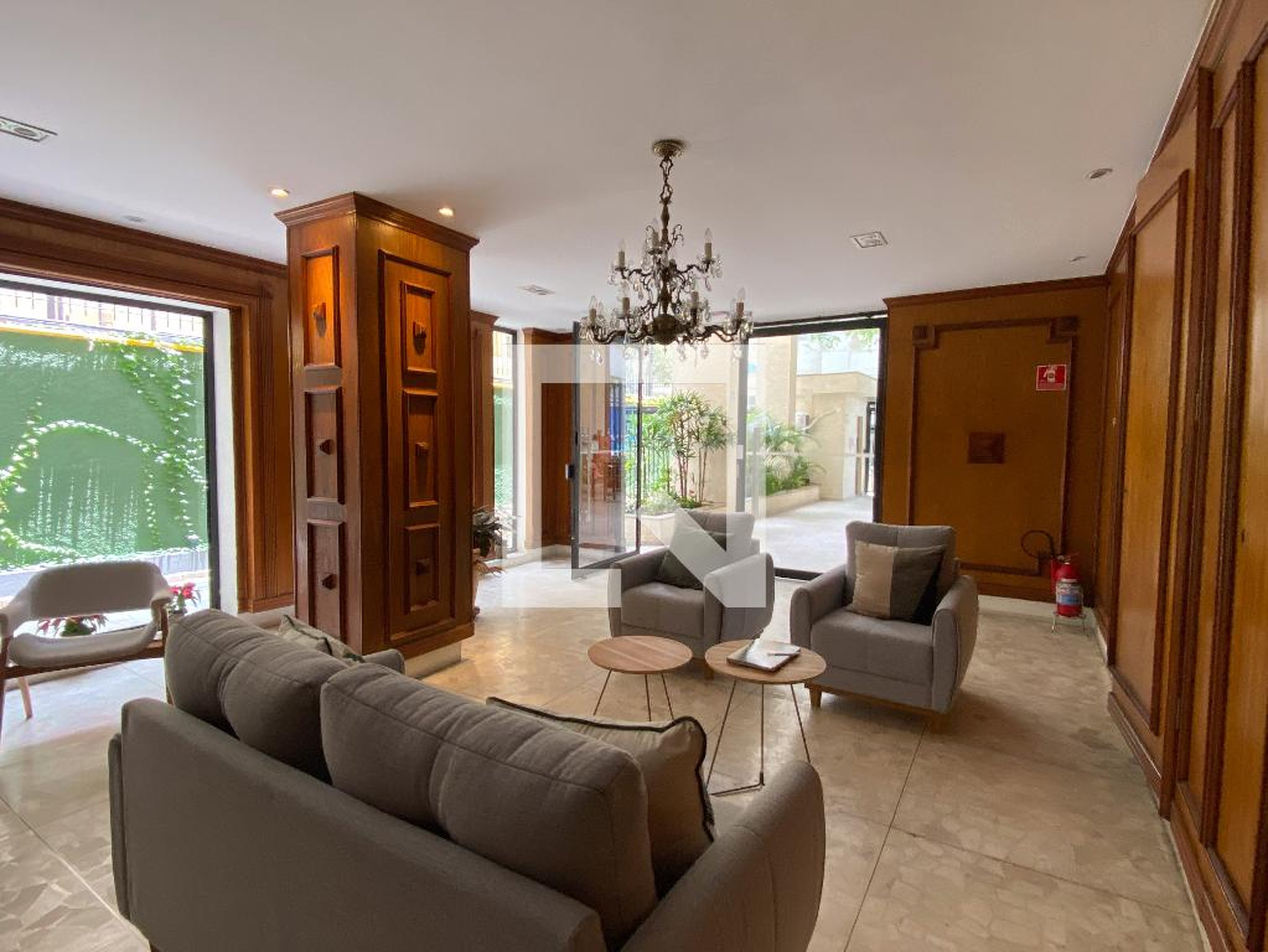 Hall social - Edifício Lupércio Teixeira Camargo