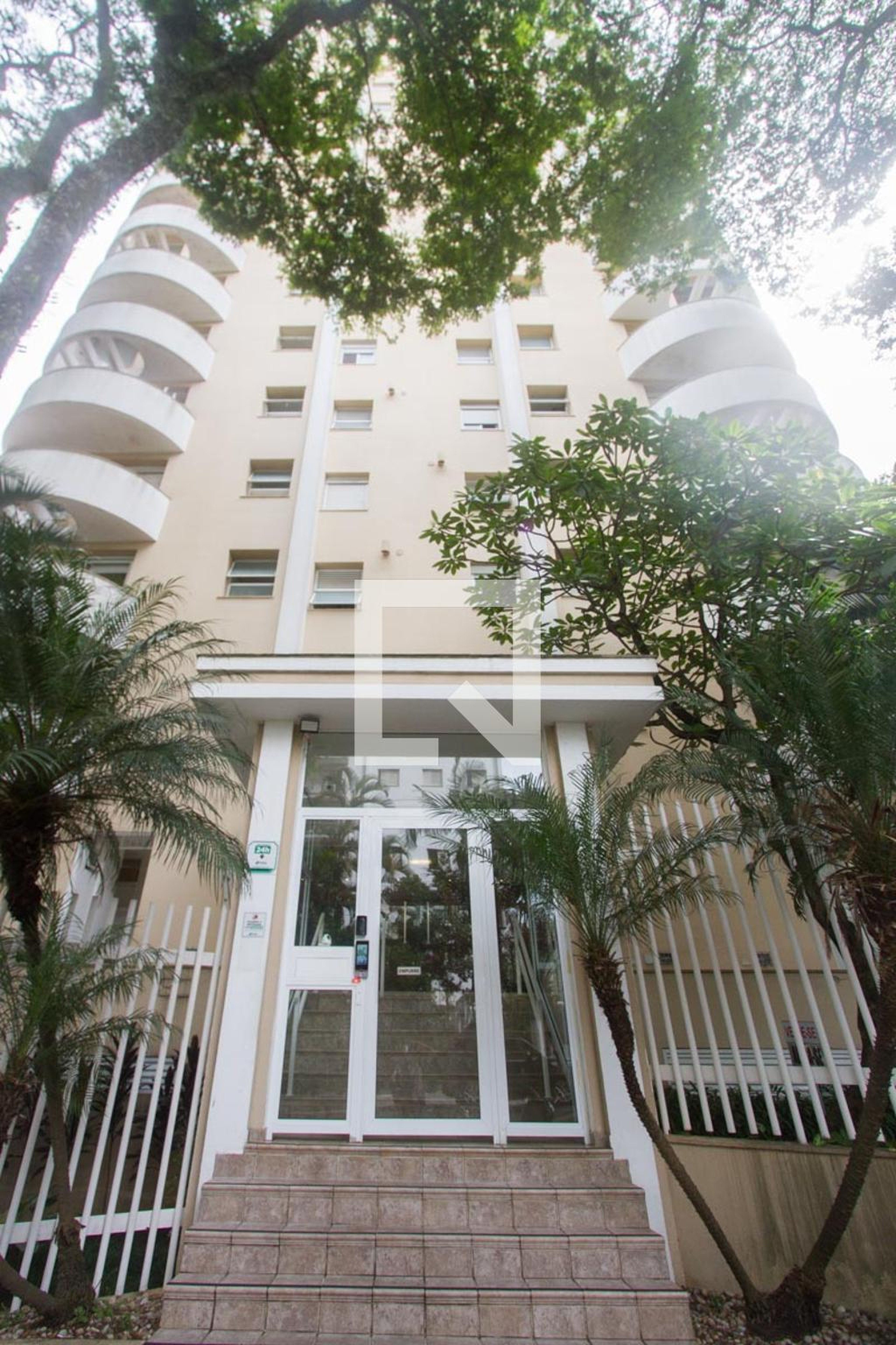 Fachada Condomínio Cosmopolitan