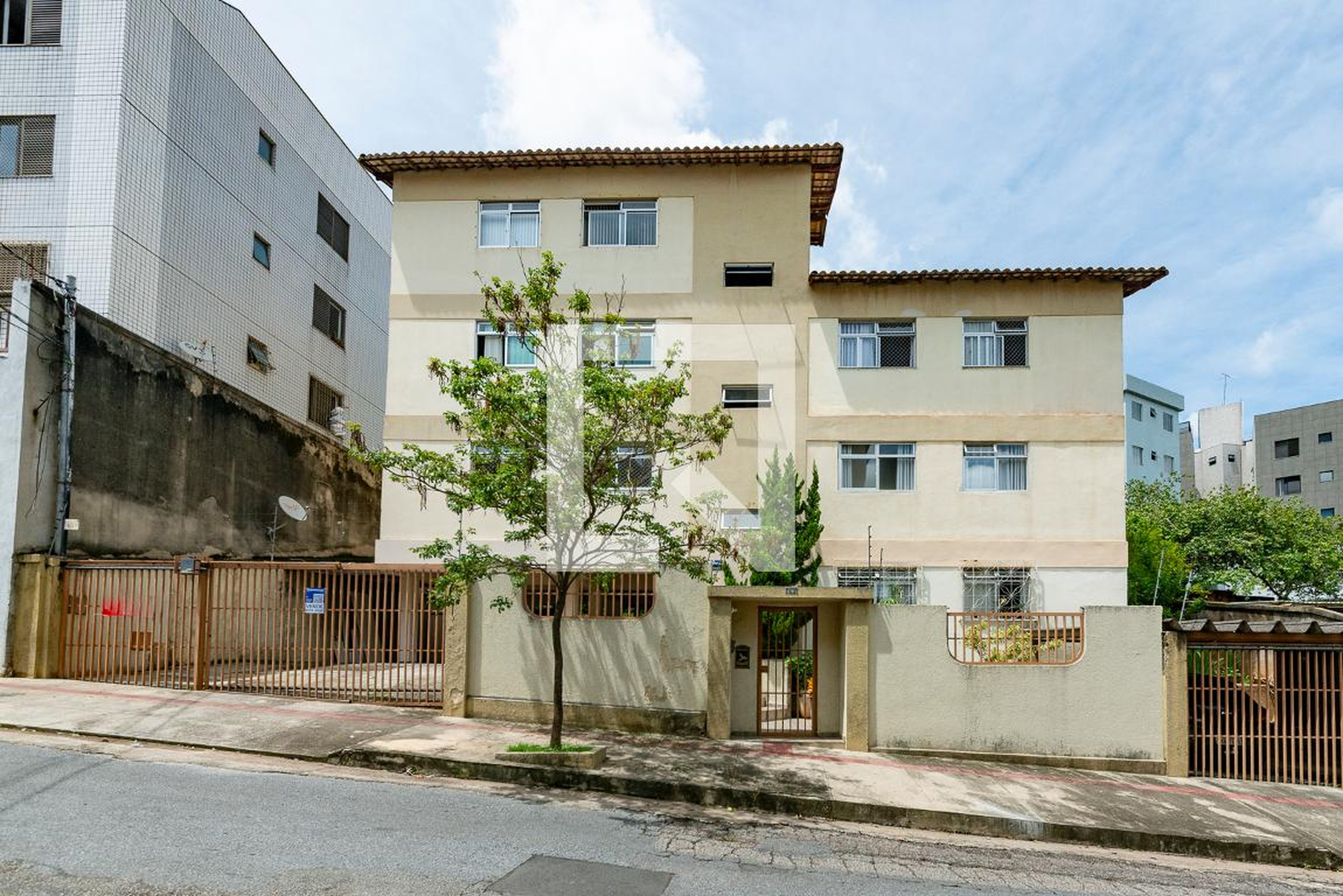 Fachada Condomínio em Rua Ciclópica, 37