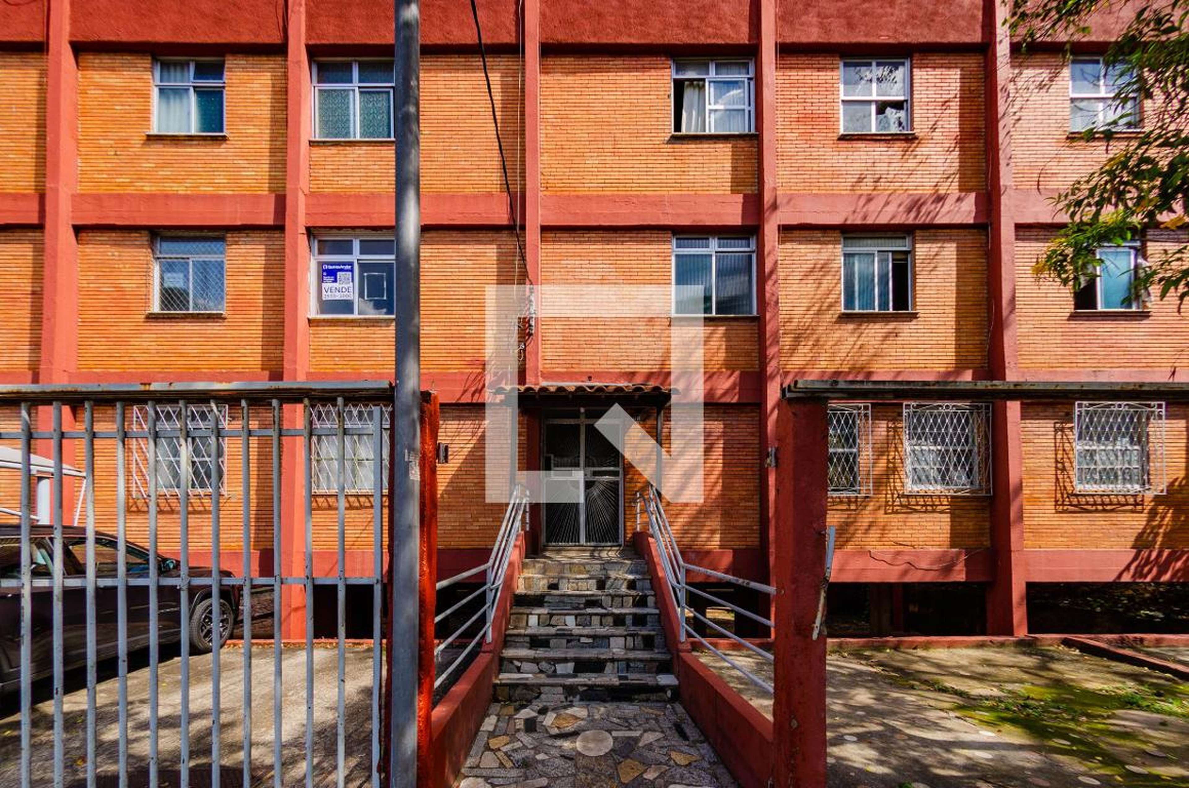 Fachada Condomínio em Avenida Teresa Cristina, 1019