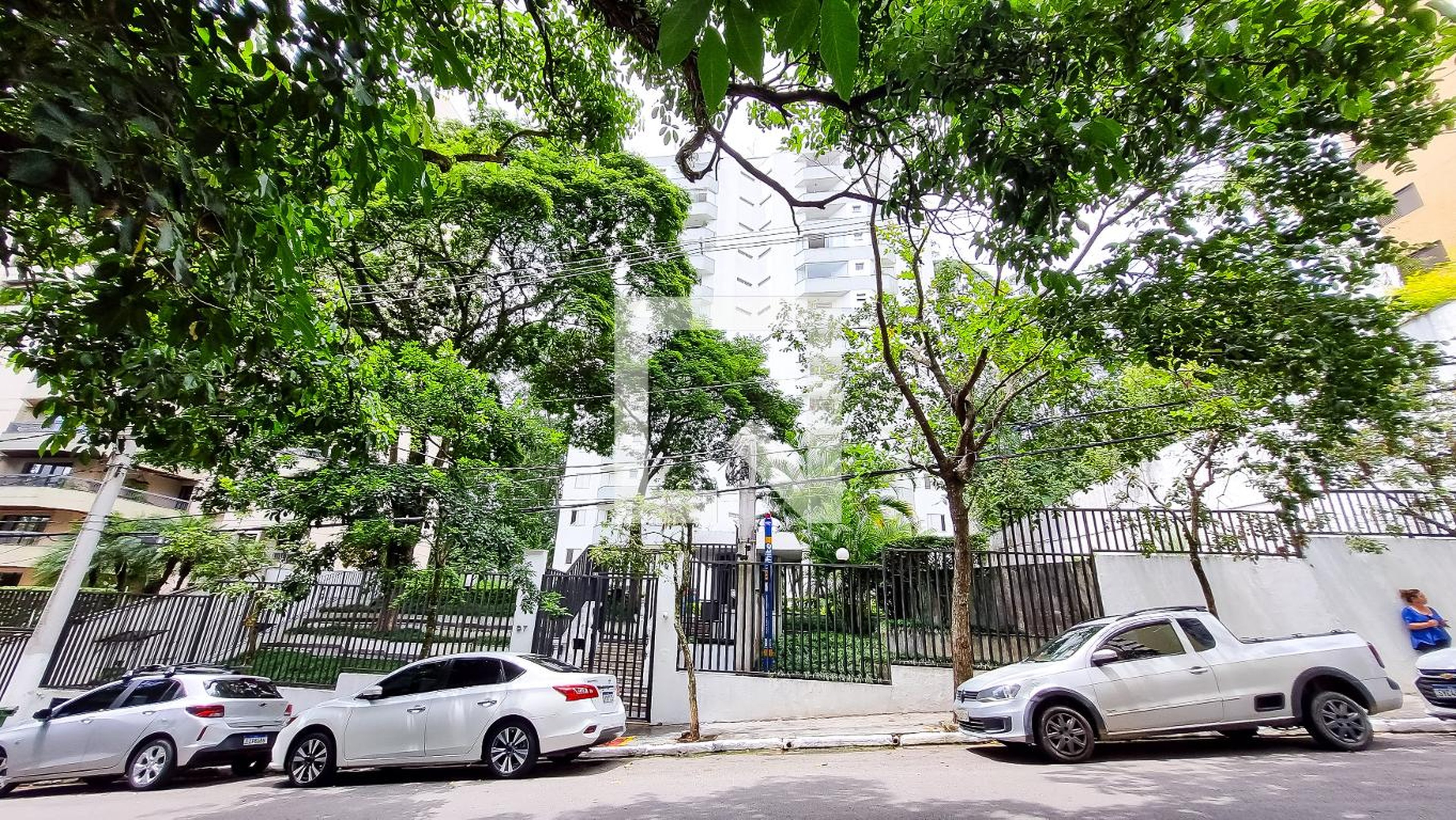 Fachada Condomínio em Rua Alcantarilla, 82