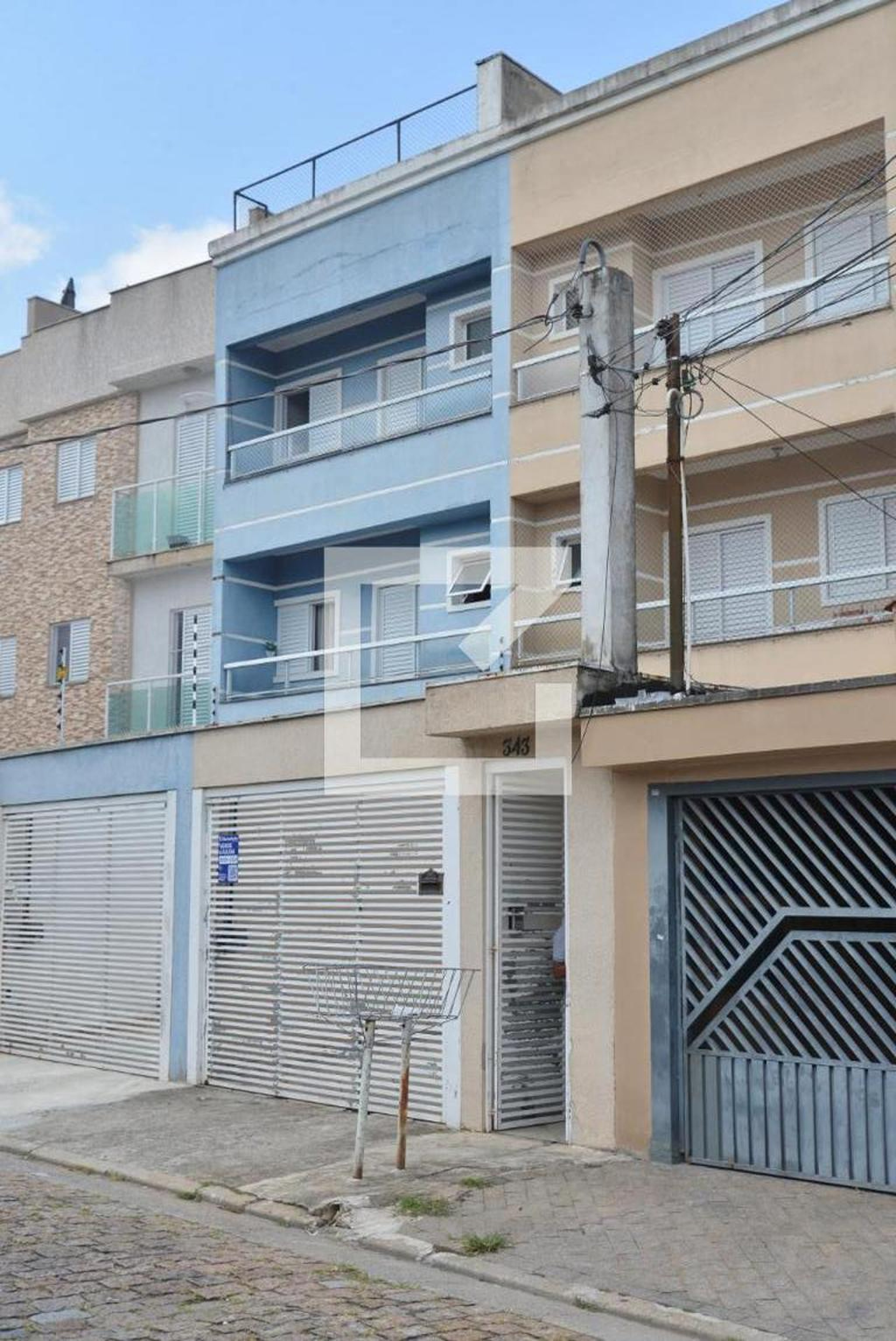 Fachada do Prédio Condomínio em Rua Cabrália, 343