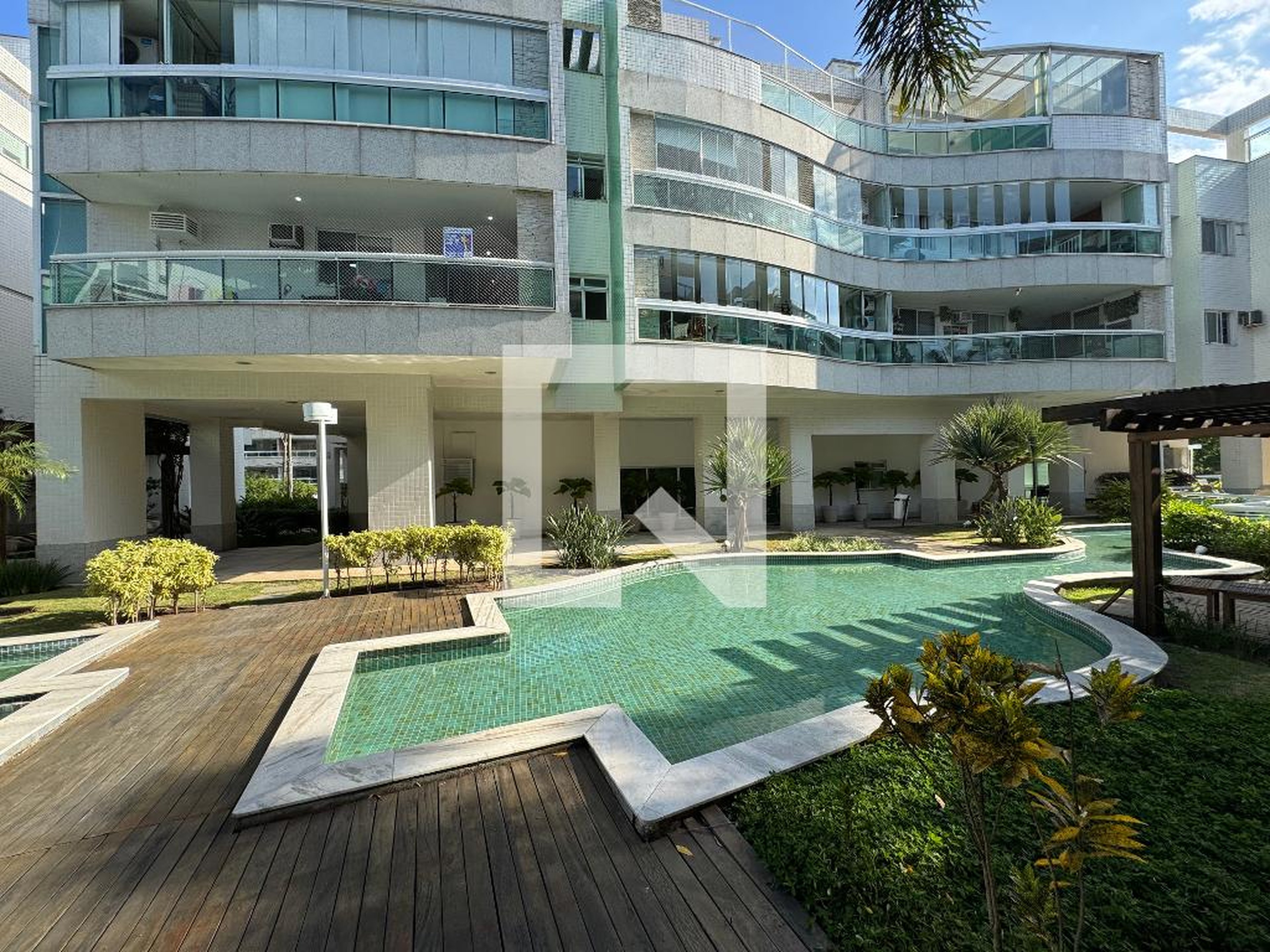 Fachada Condomínio Le Jour