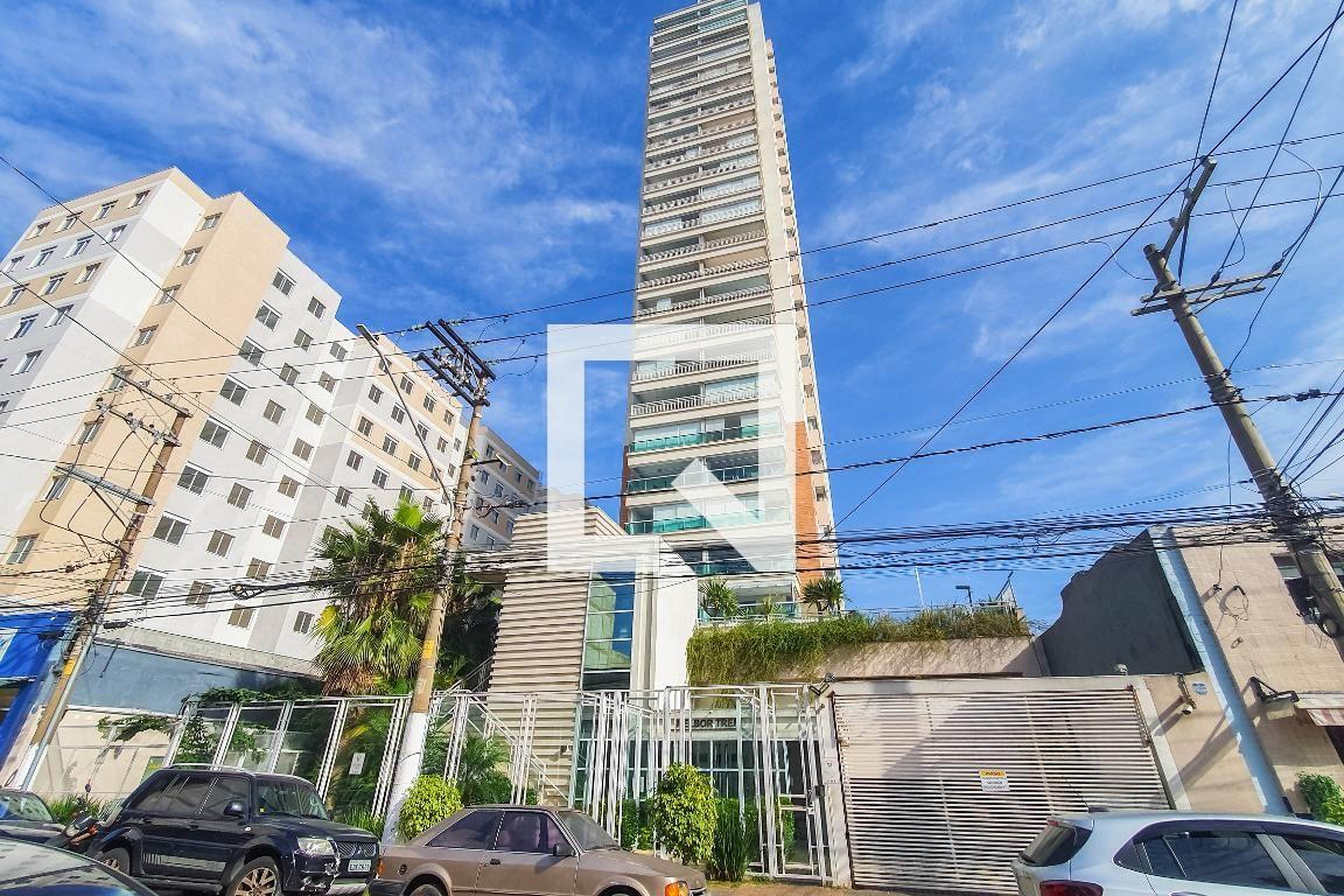 Fachada Condomínio em Rua Barão de Jaguara, 90