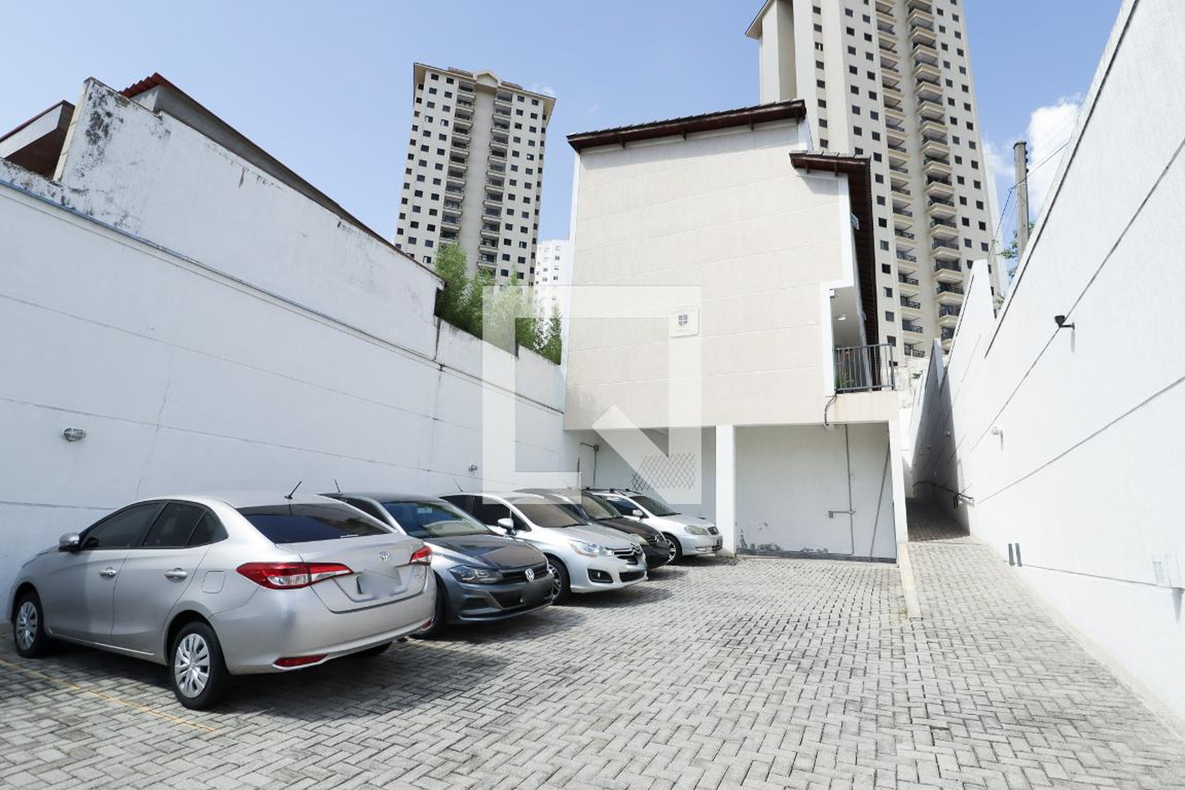 Estacionamento - Real Residencial Linda
