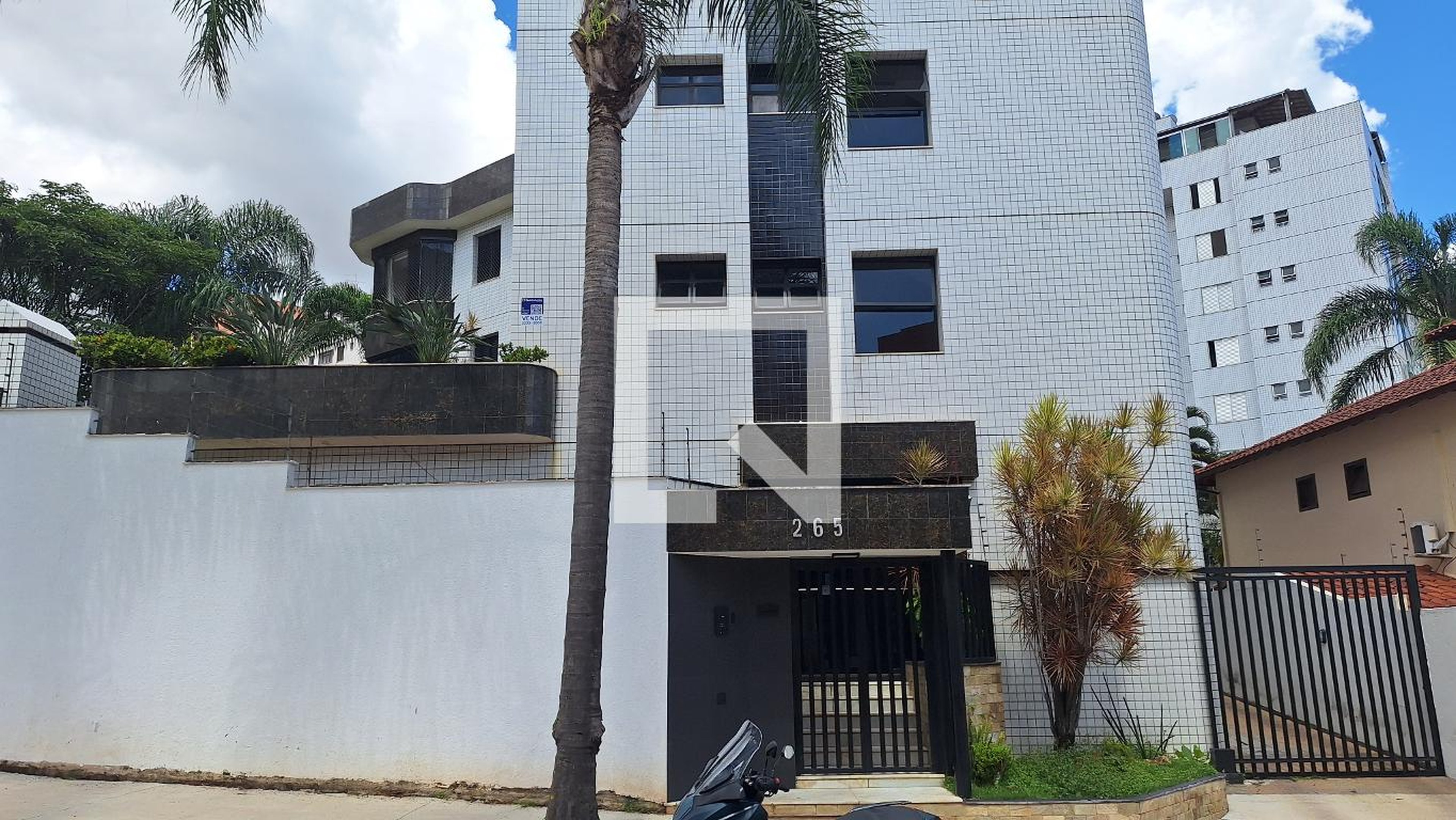 Fachada Condomínio em Rua Conceição Aparecida Augsten, 265