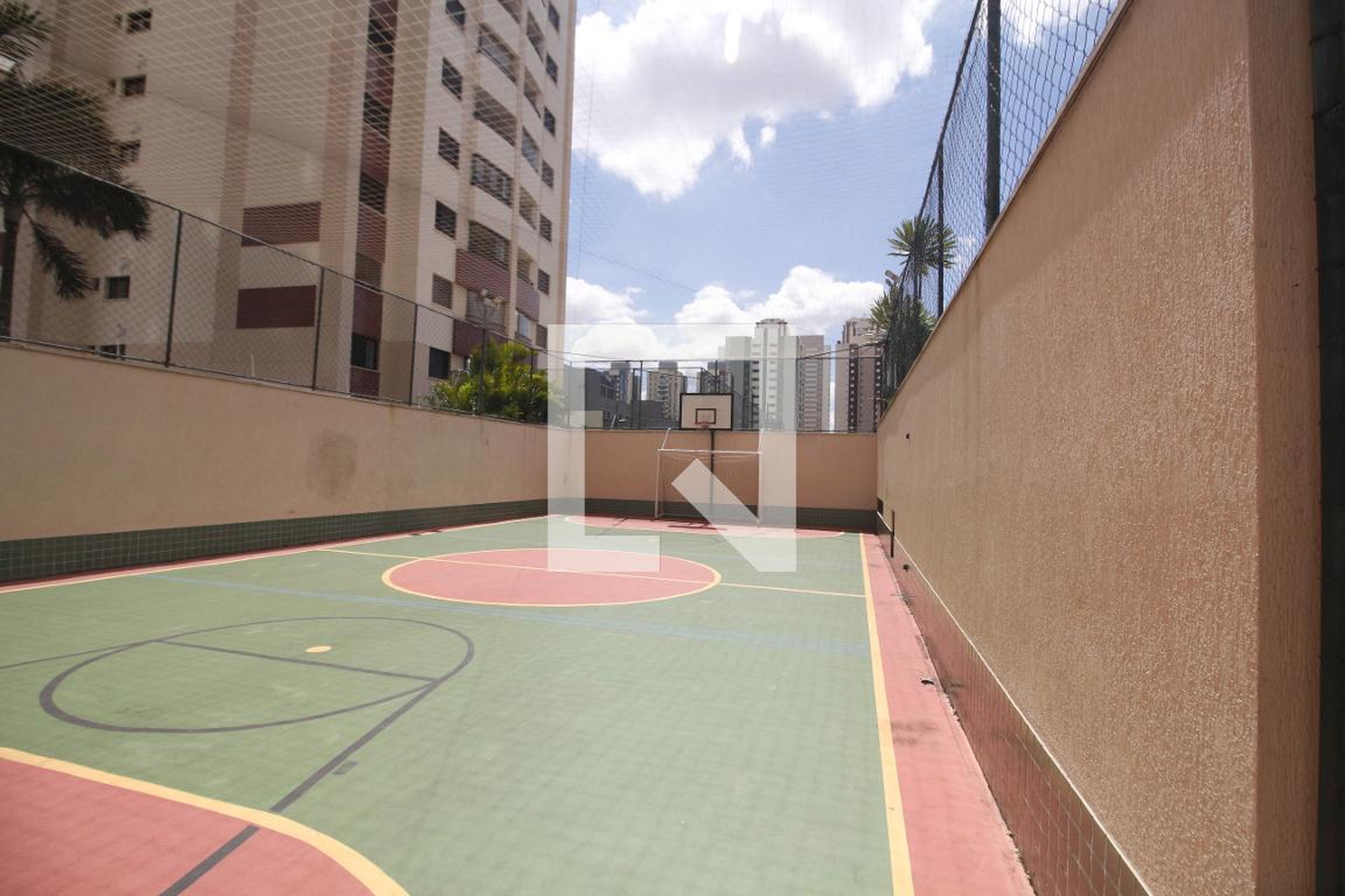 Quadra Esportiva - Sevilha