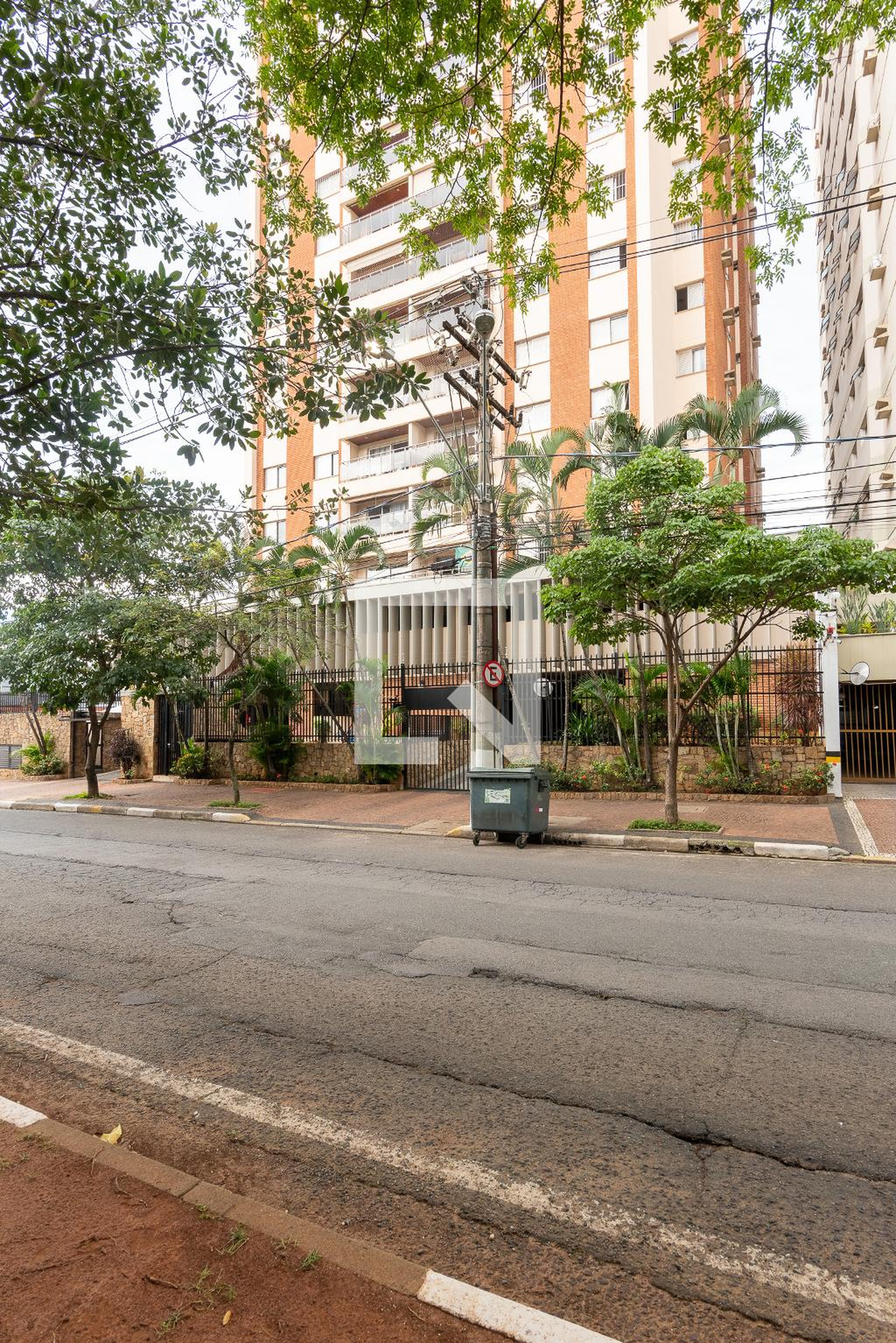 Fachada do Prédio Condomínio em Avenida Princesa D'Oeste, 1326