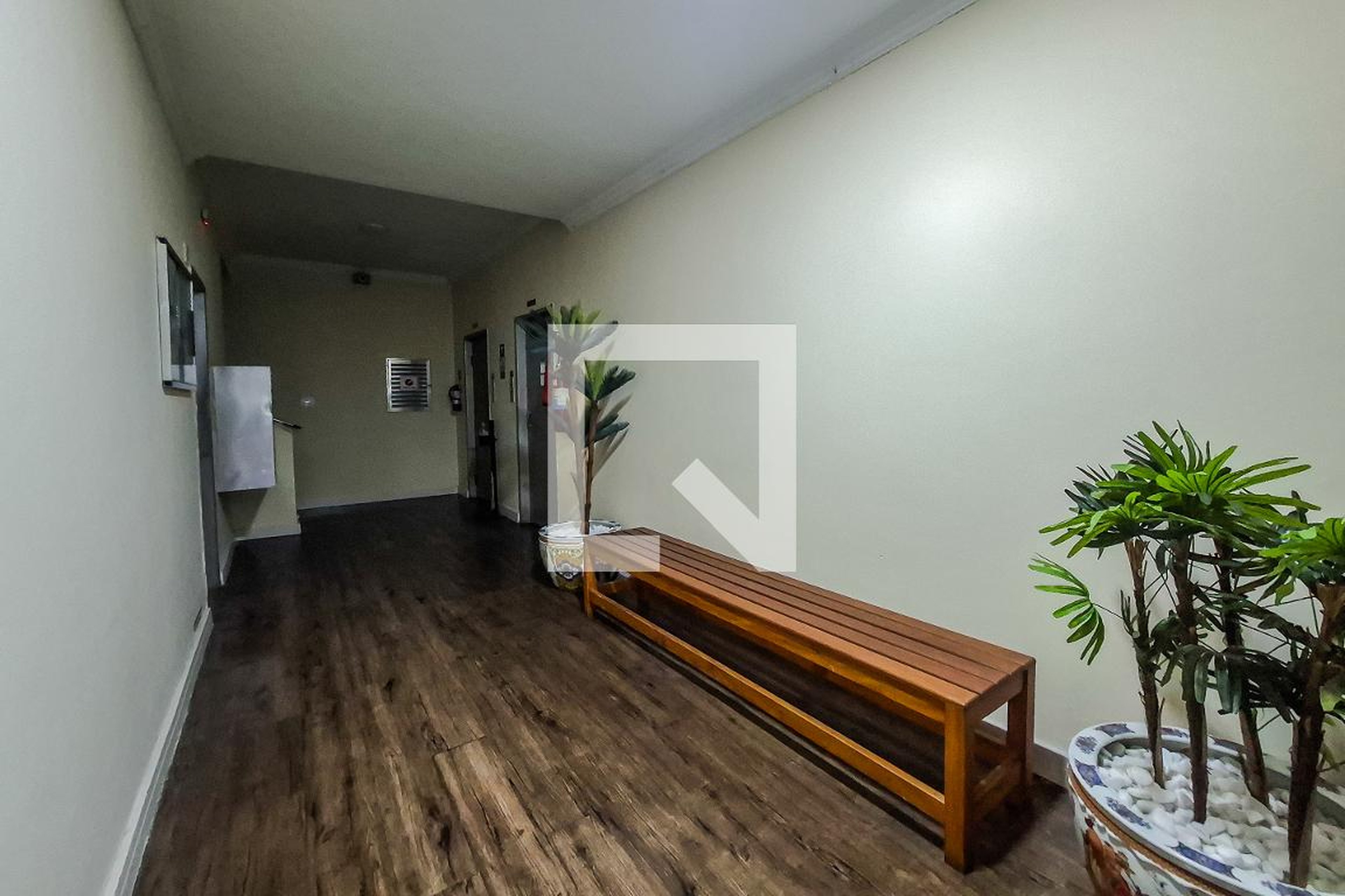 Hall de entrada - Edifício almeida Garret