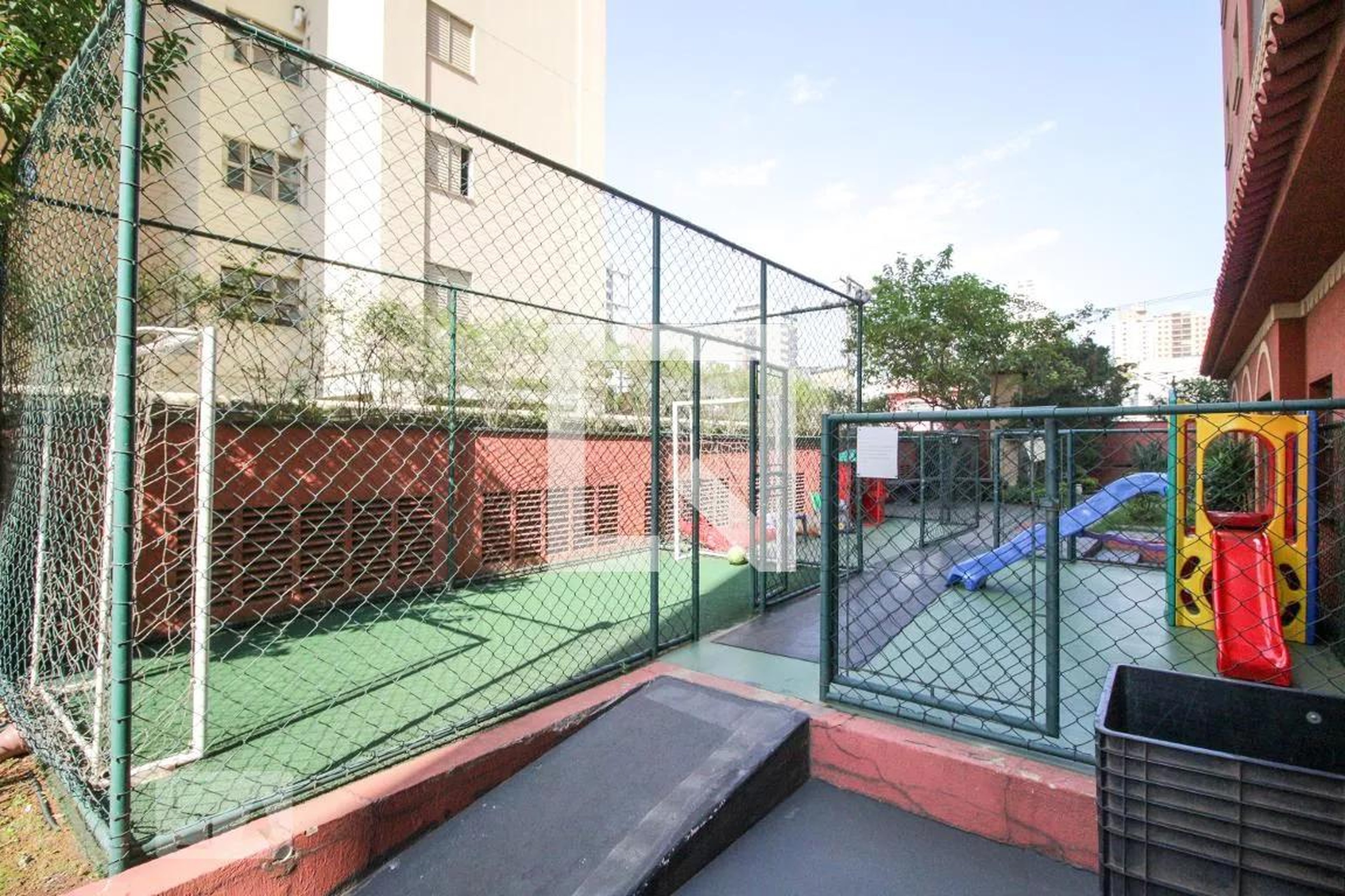 Quadra esportiva - Villa Sevilla