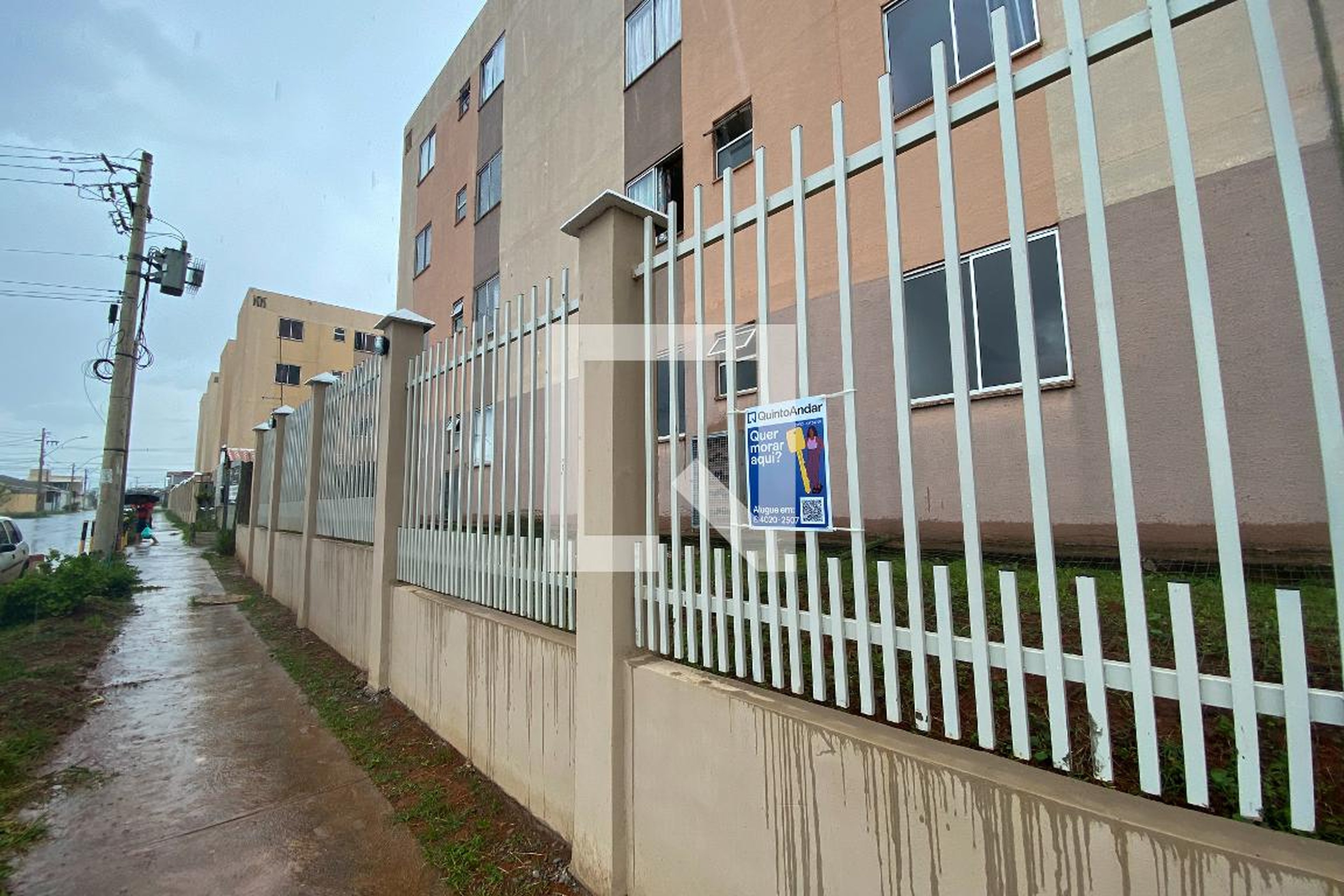 Fachada Condomínio em QN 24 Conjunto 7, 24