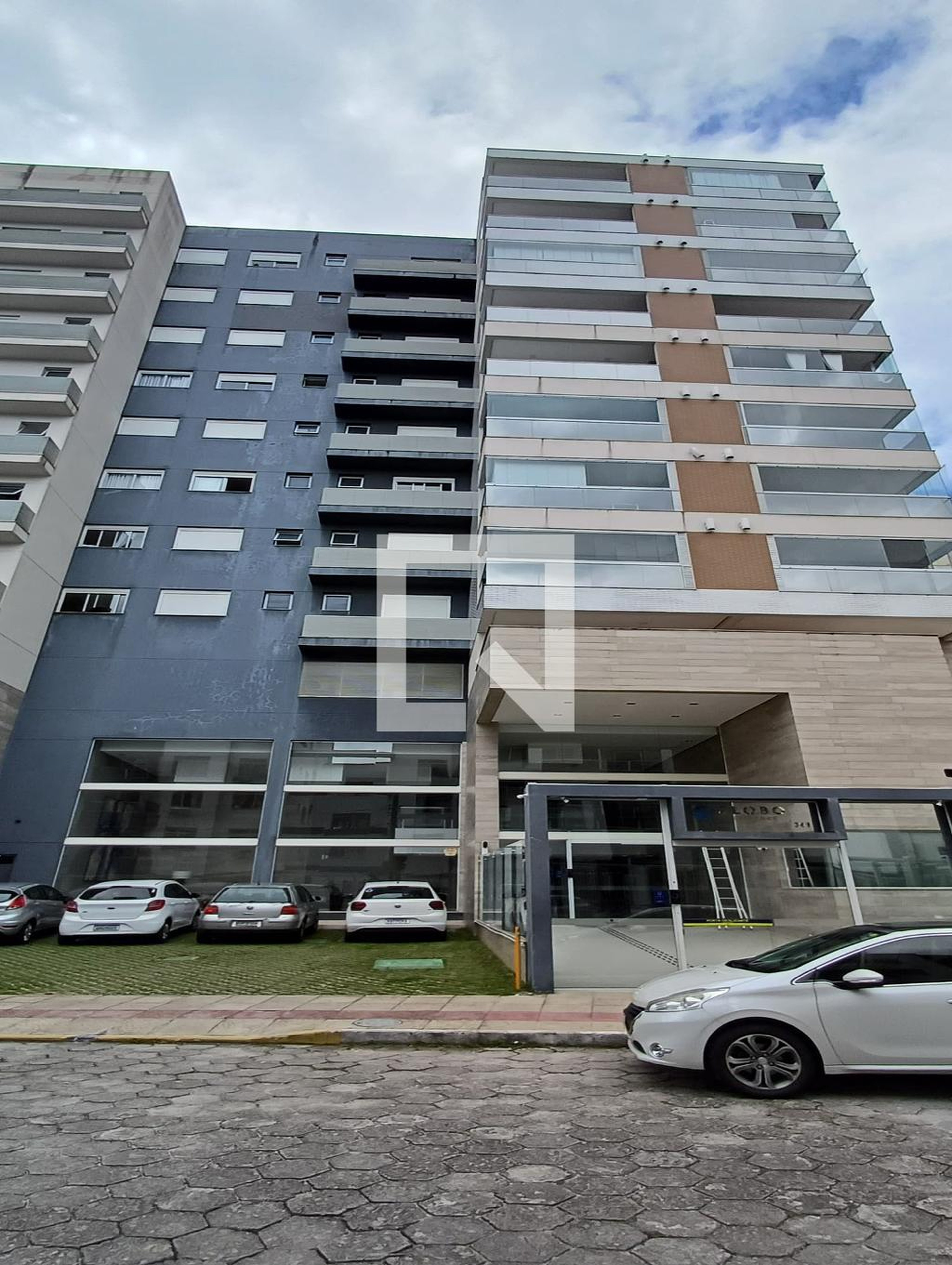 Fachada do condomínio Condomínio Globo Residence