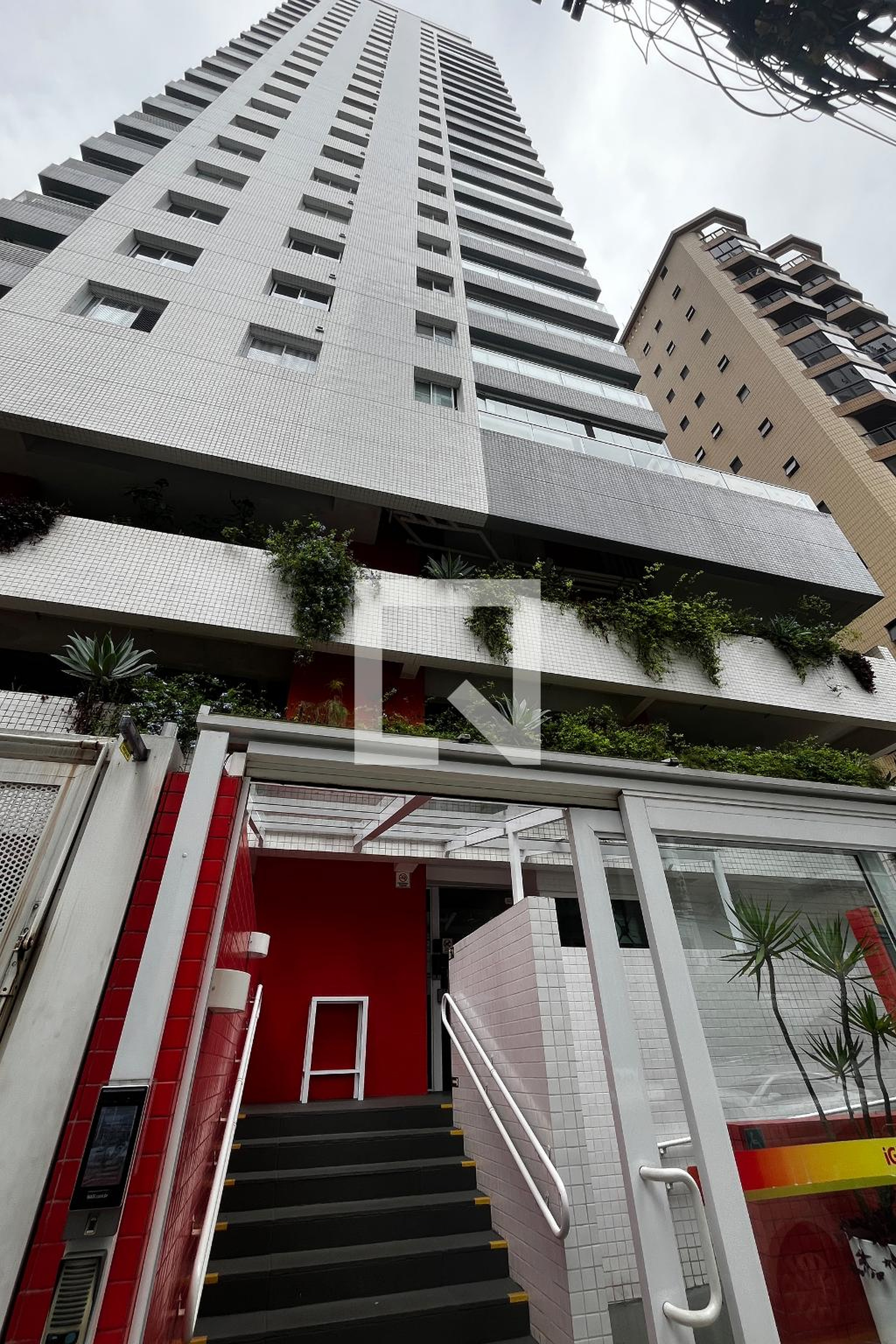 Fachada do Prédio Condomínio Igloo