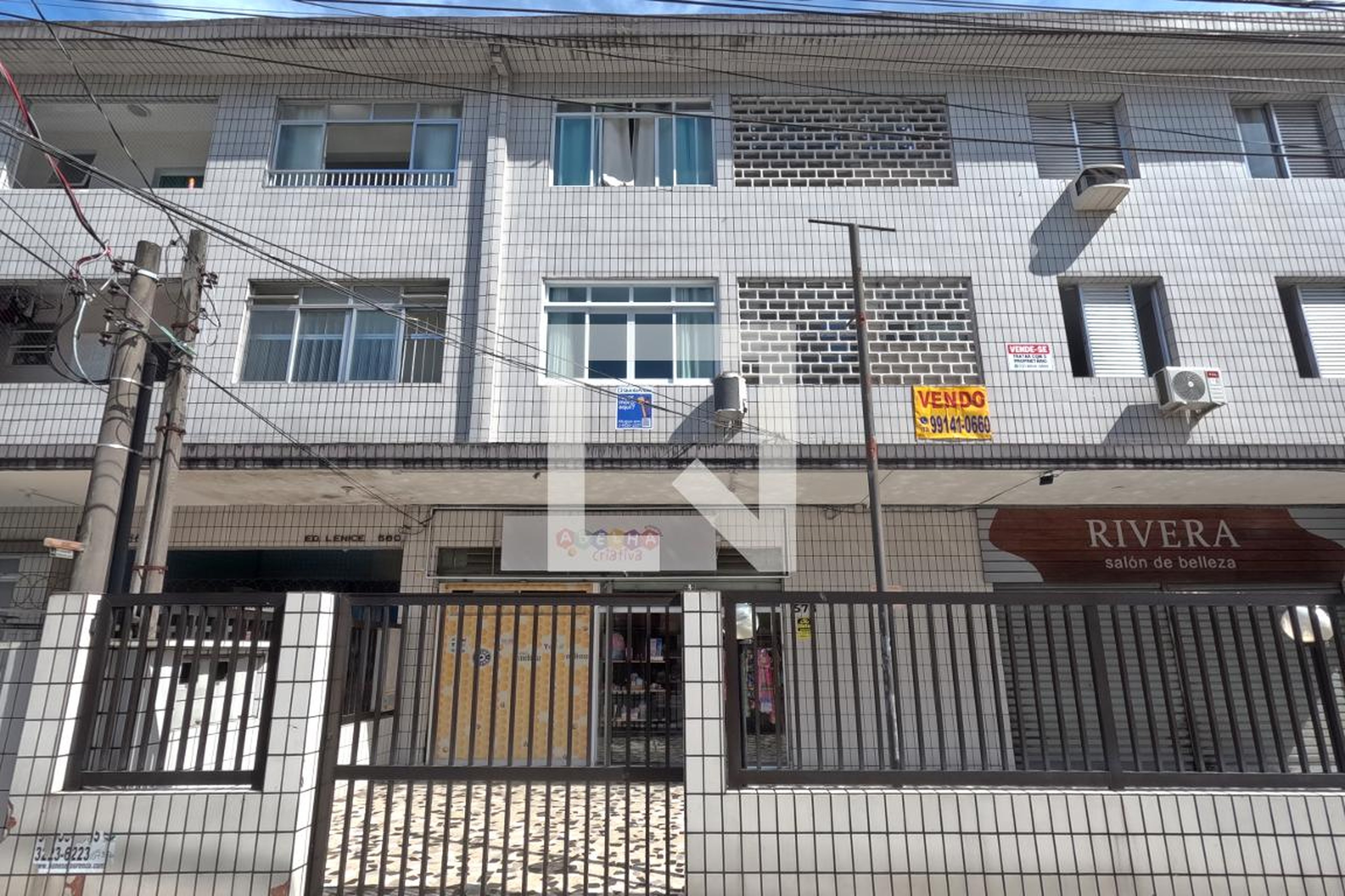 Fachada Condomínio em Avenida General Francisco Glycério, 580