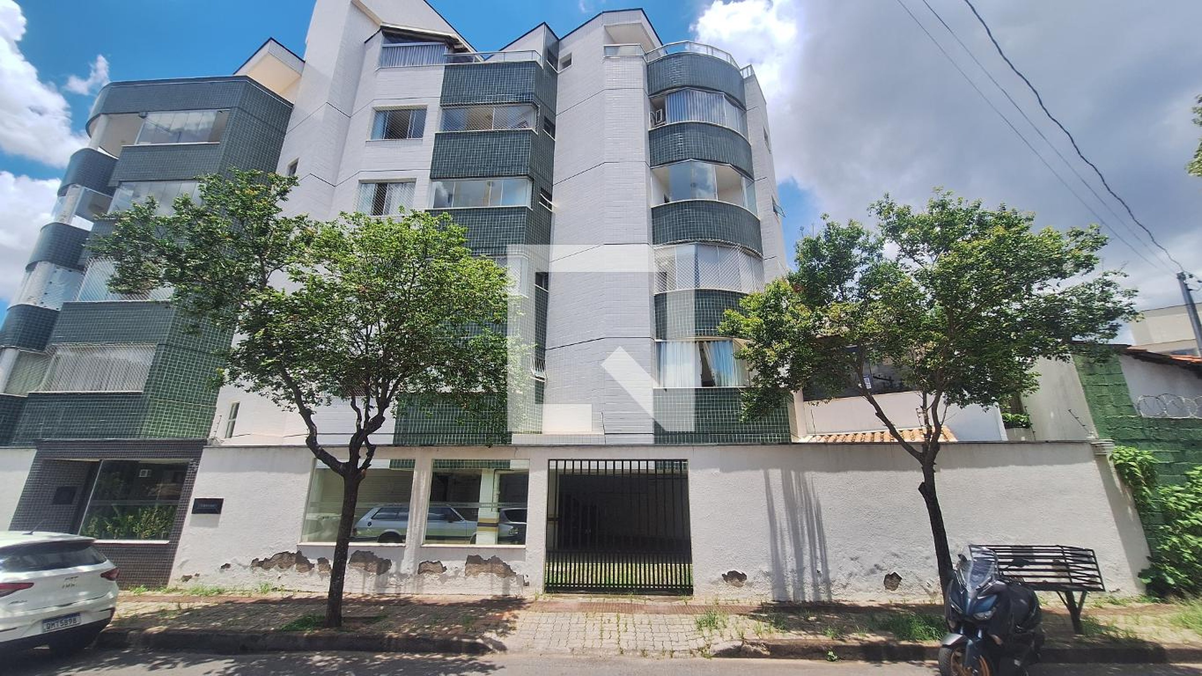 Fachada Condomínio em Rua Gasparino Carvalho Silva, 234