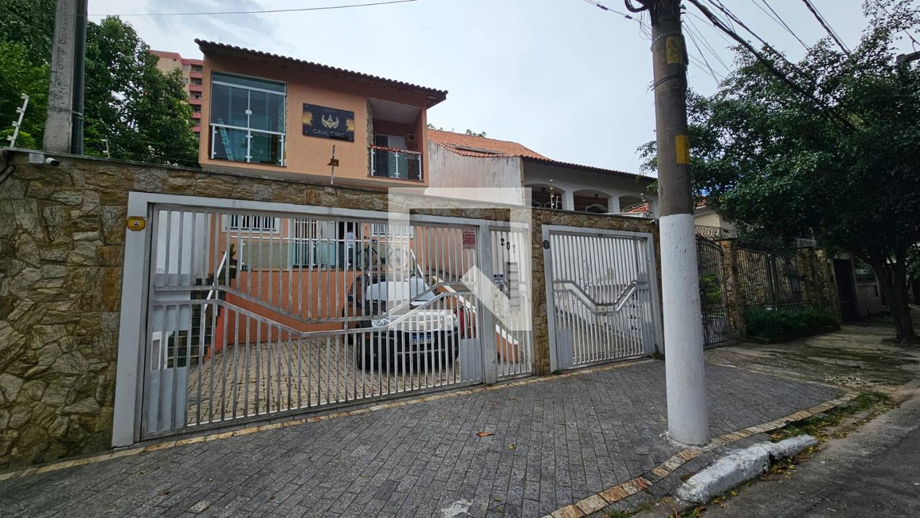 Fachada Condomínio em Rua Amaro Bezerra Cavalcanti, 207