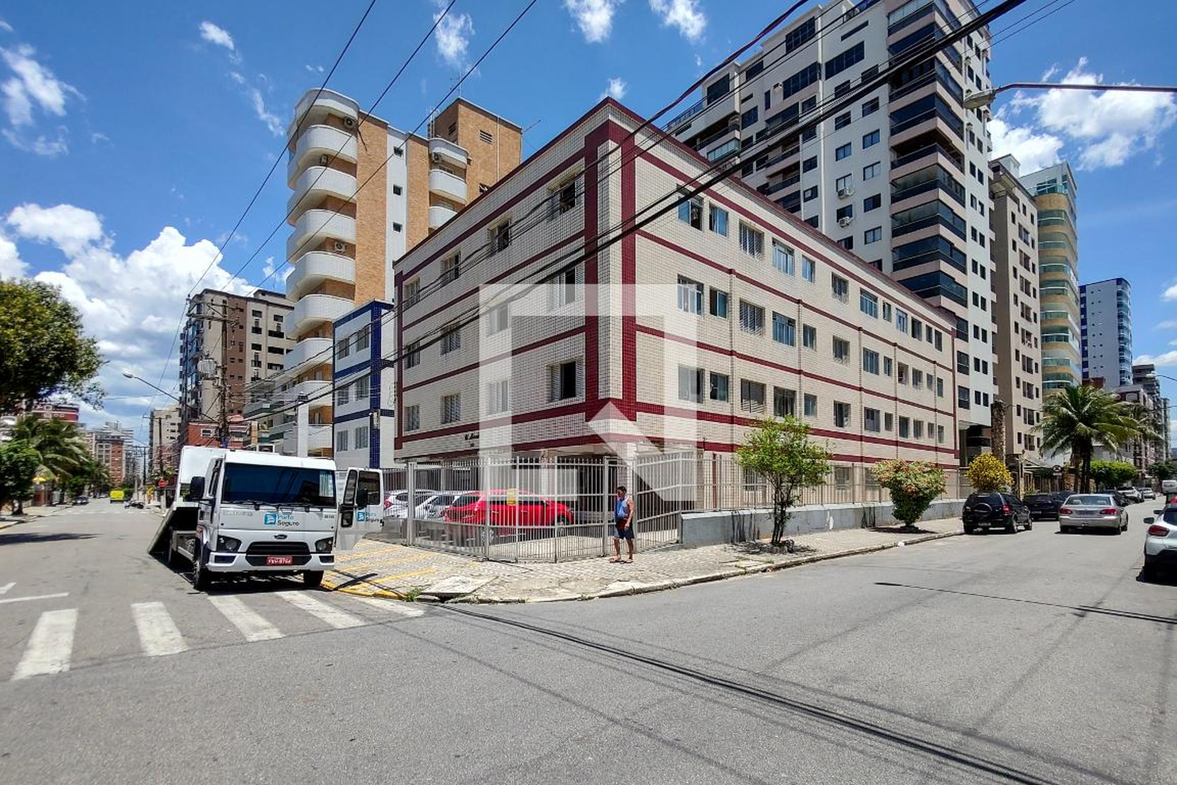 Fachada do Prédio Condomínio Marcelo