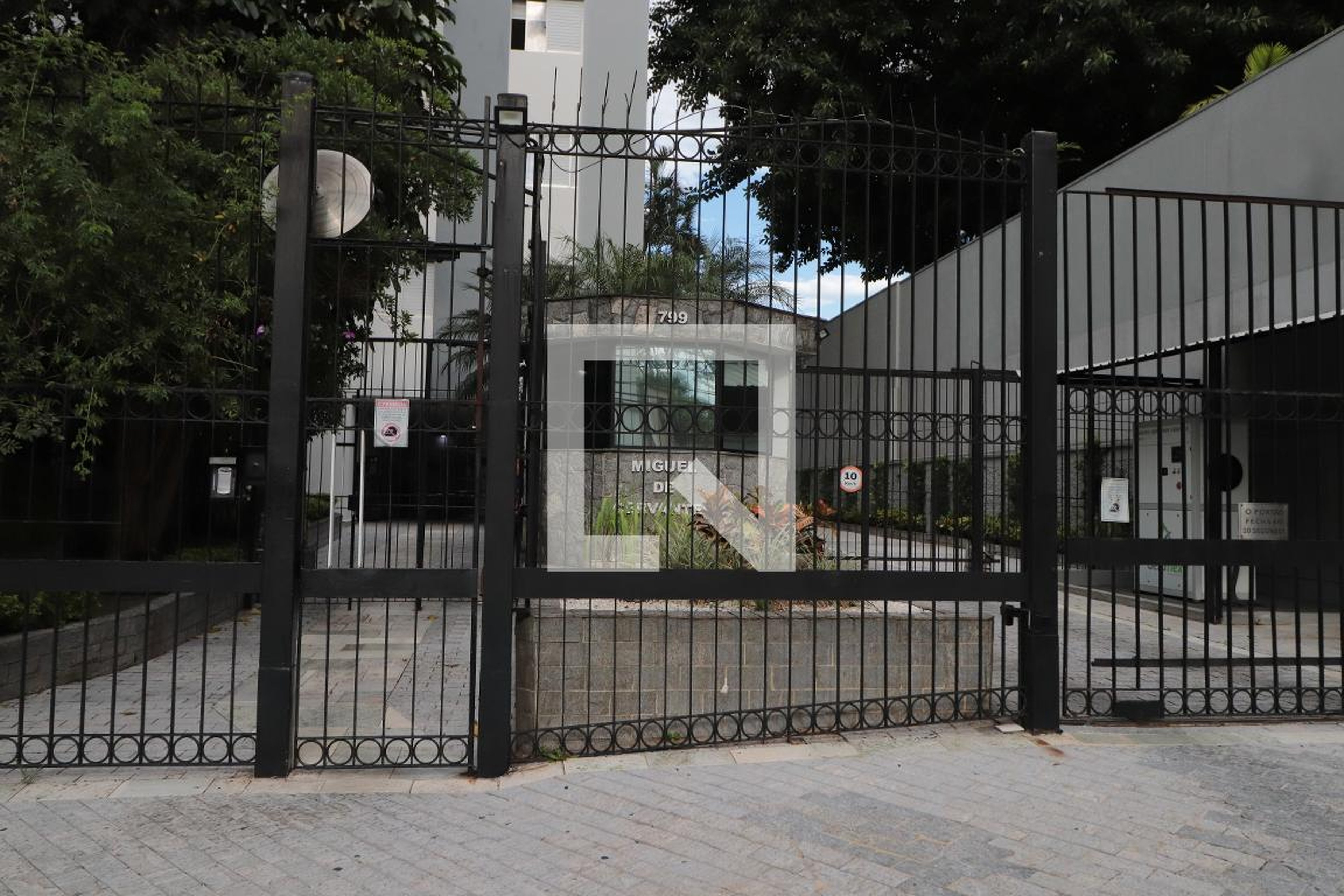 Fachada Edifício Miguel de Cervantes