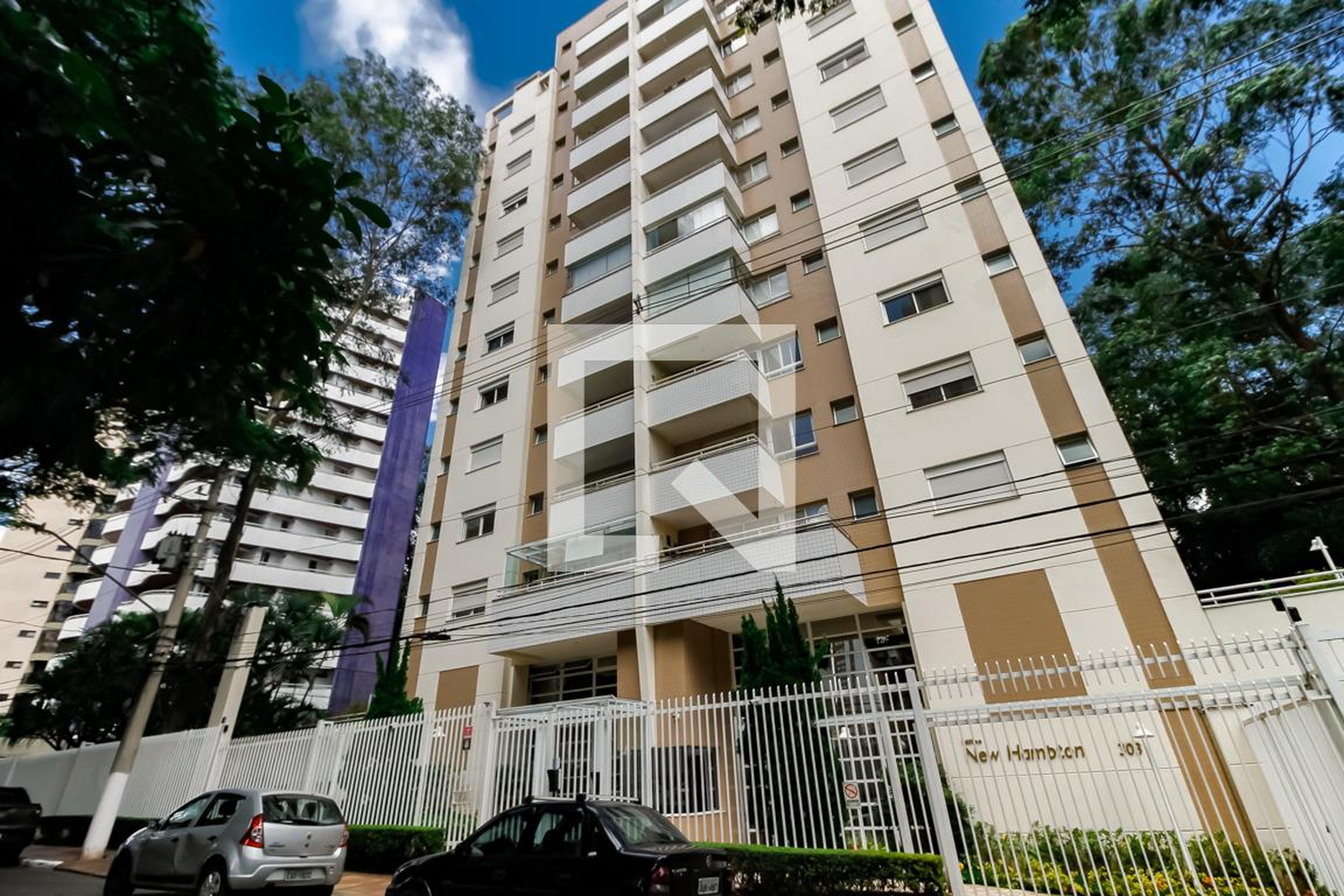 Fachada do Prédio Condomínio em Rua Alcantarilla, 313