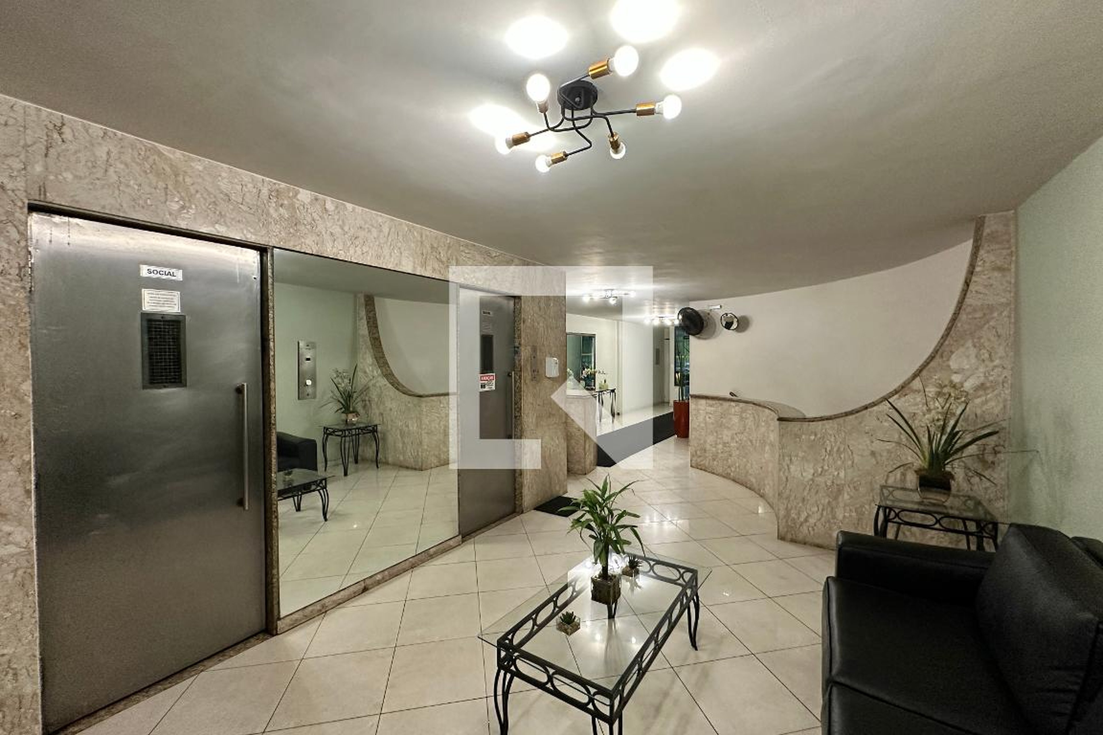 Portaria - Edifício Triangular