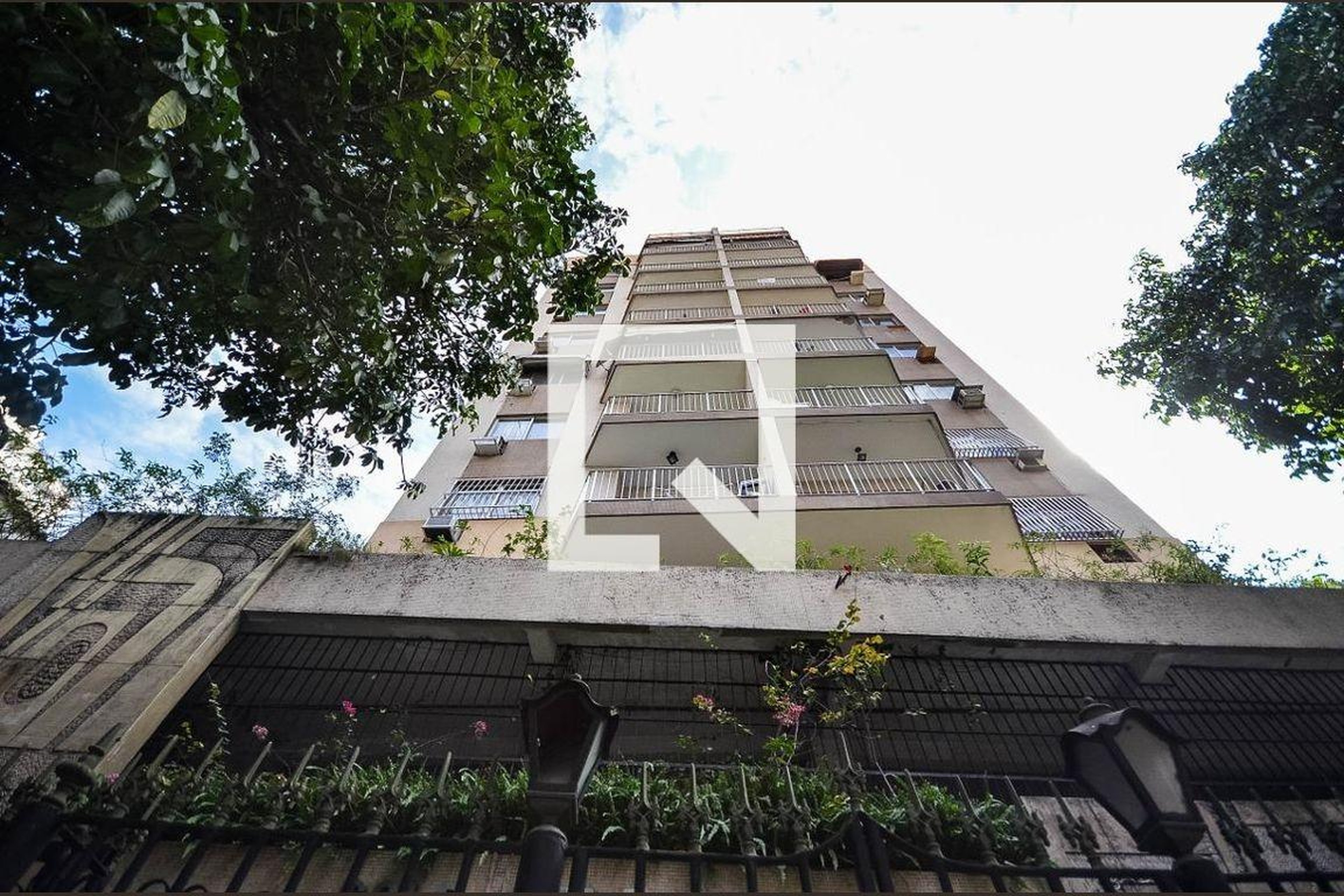 Fachada Edifício Gold Place