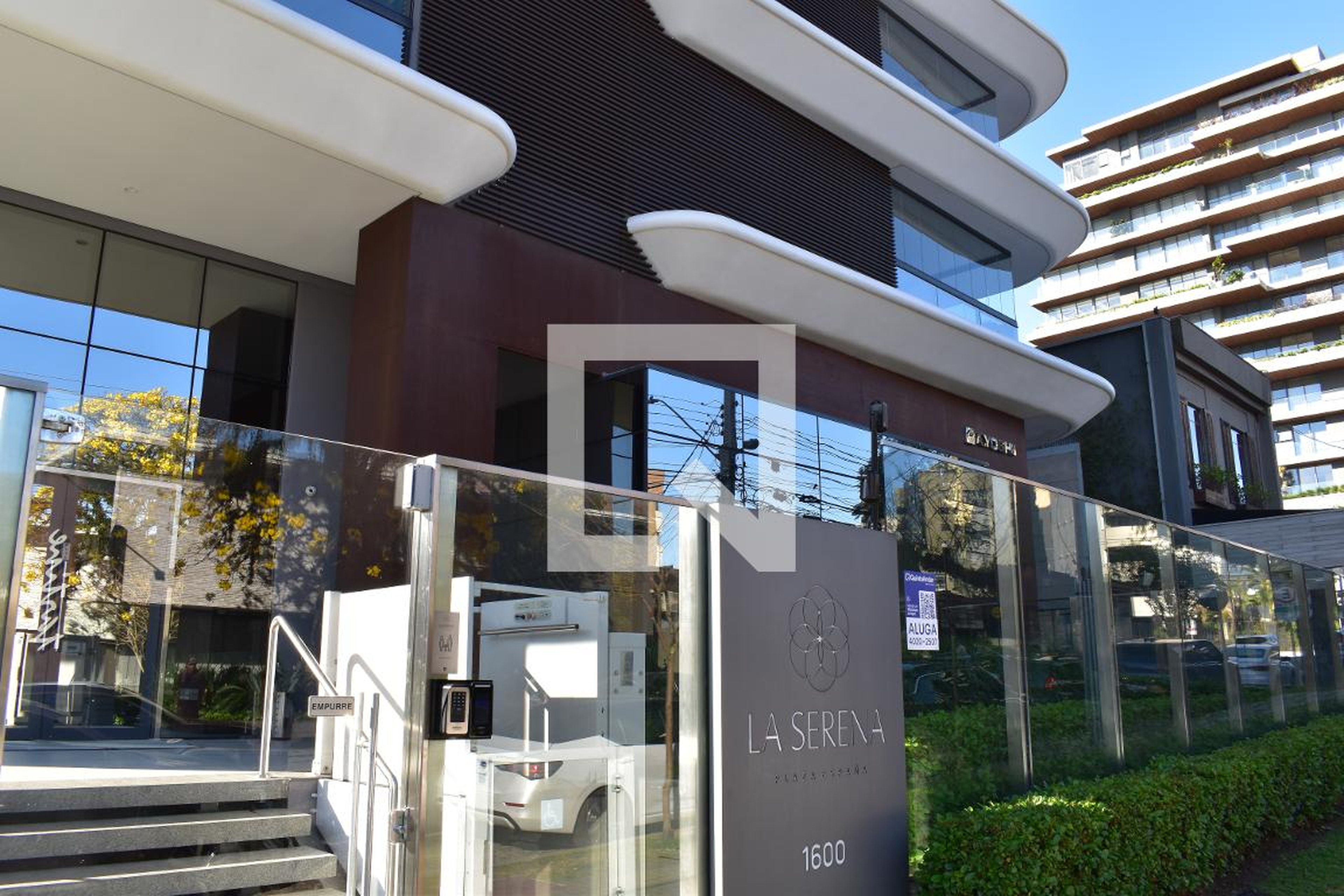Fachada Condomínio LA Serena Plaza