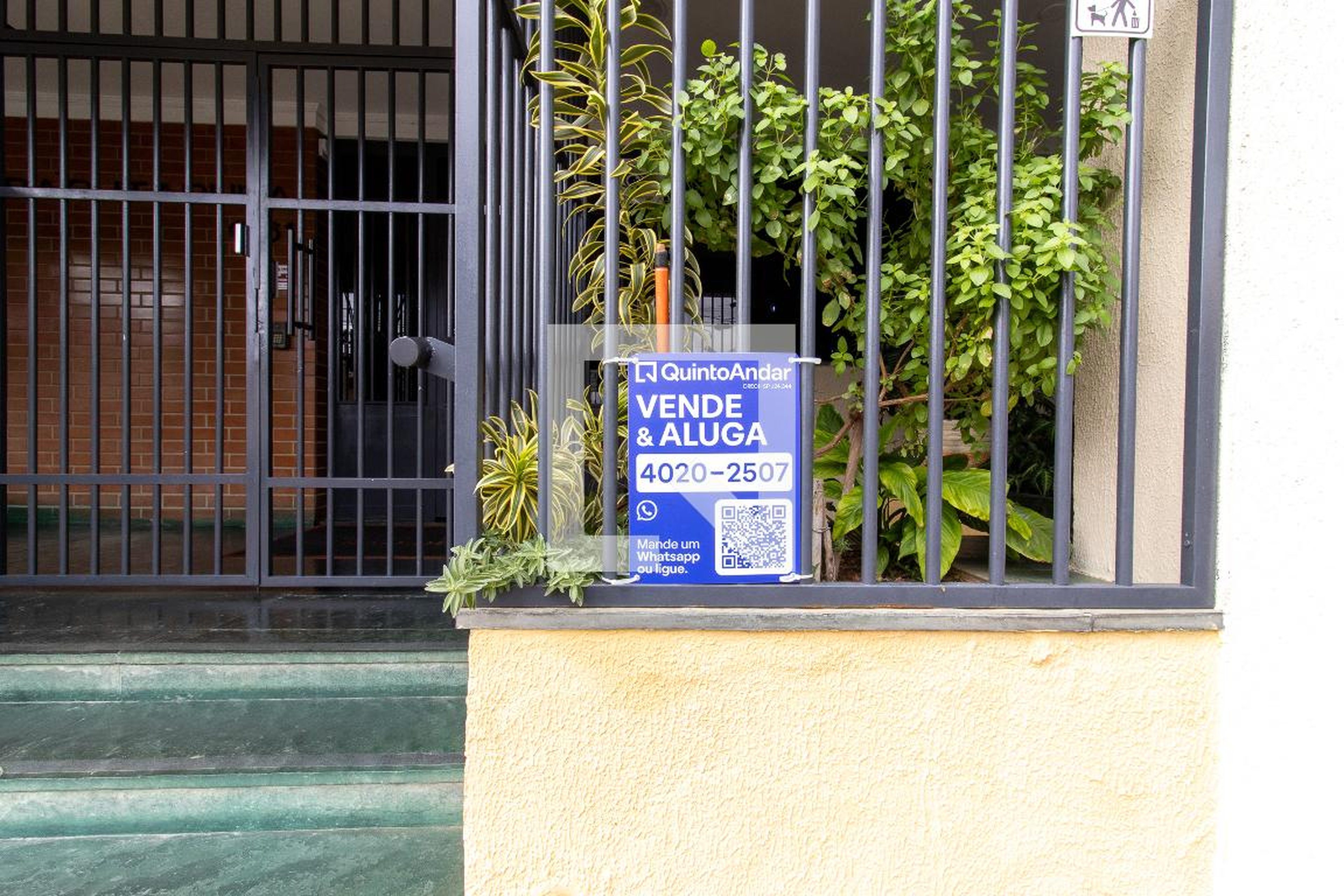 Fachada Condomínio em Rua Culto à Ciência, 661