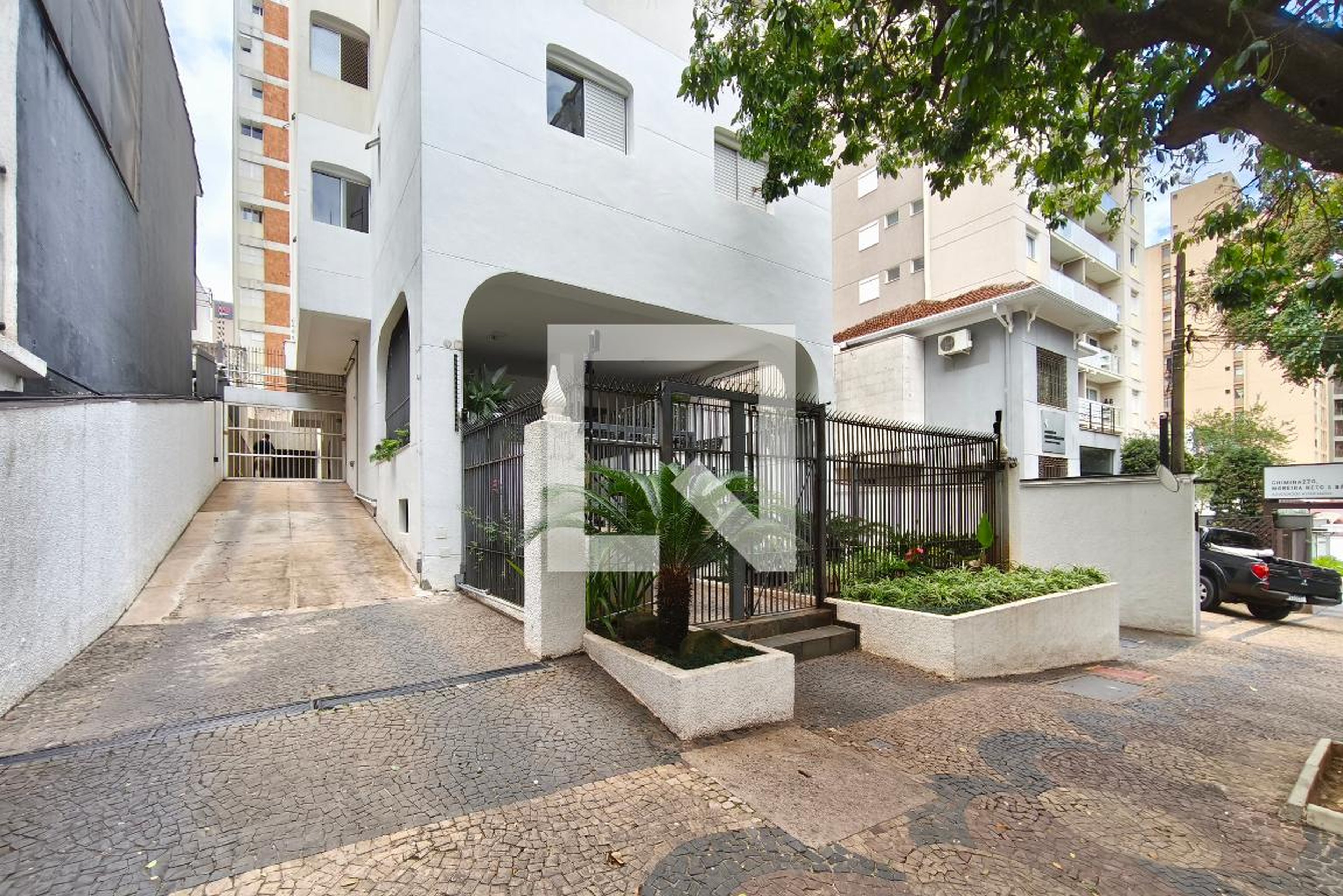 Fachada do Condomínio Condomínio Genebra