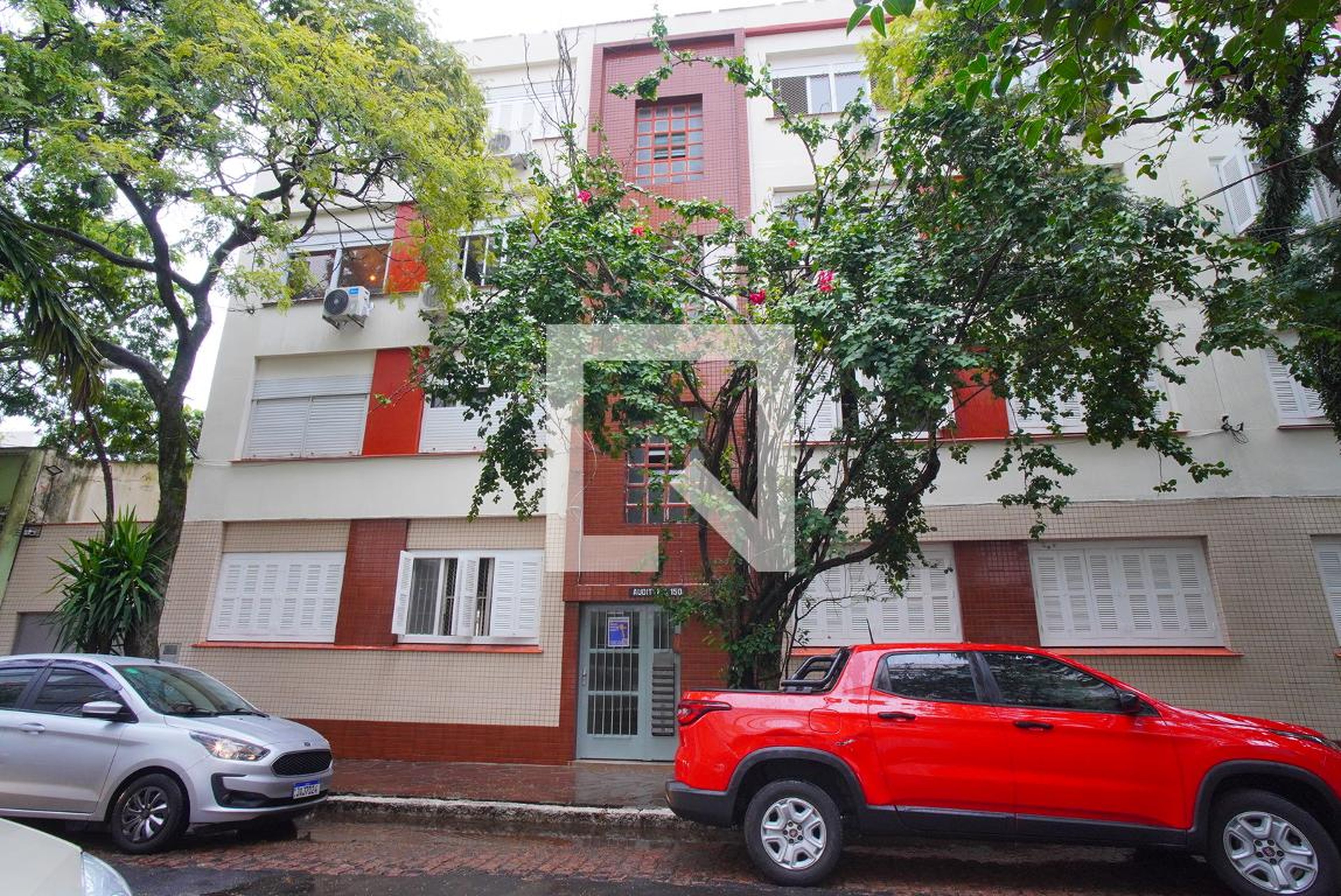 Fachada Condomínio em Avenida Cauduro, 150