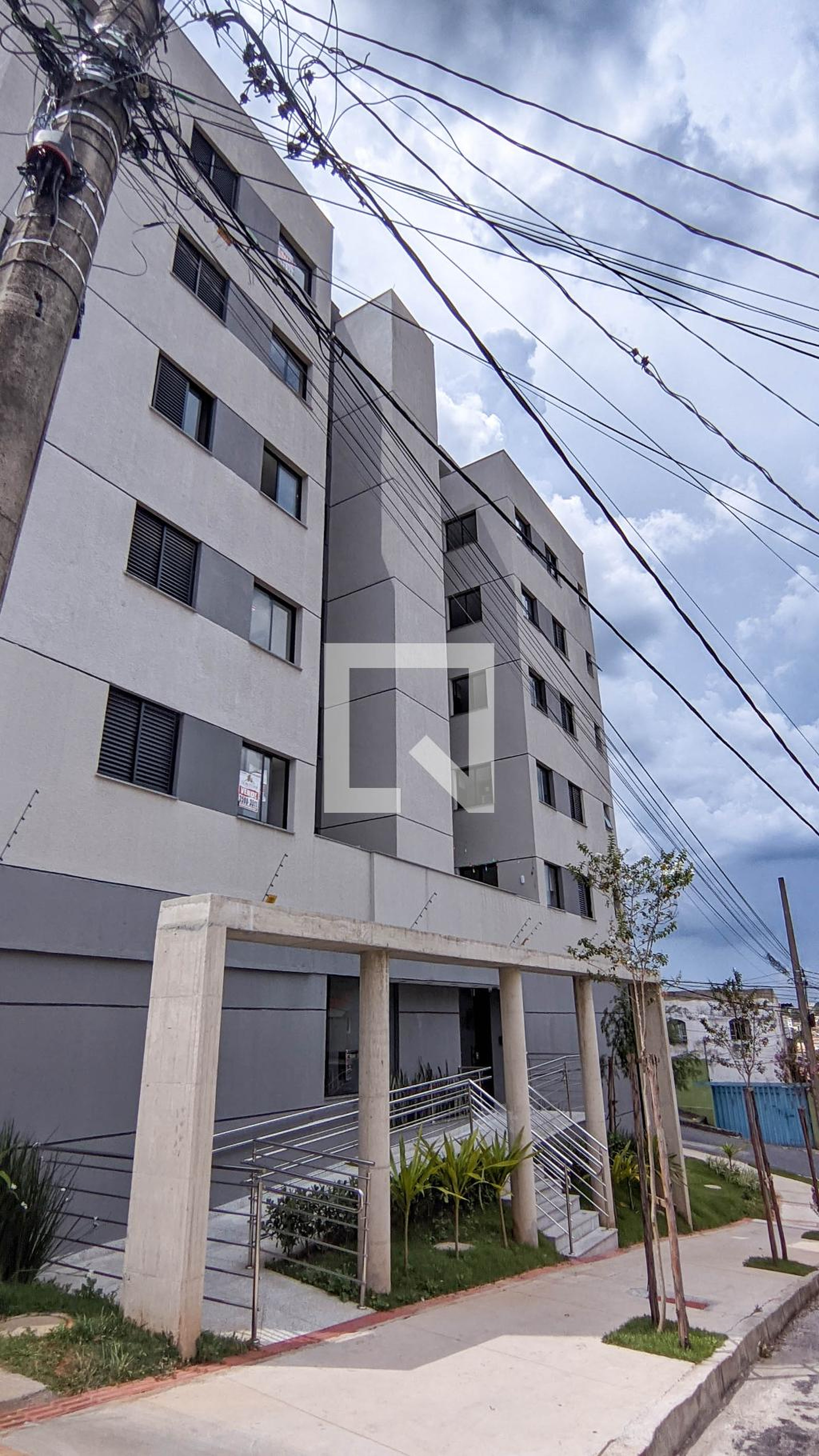 Fachada Condomínio em Rua Otávio Otoní, 8