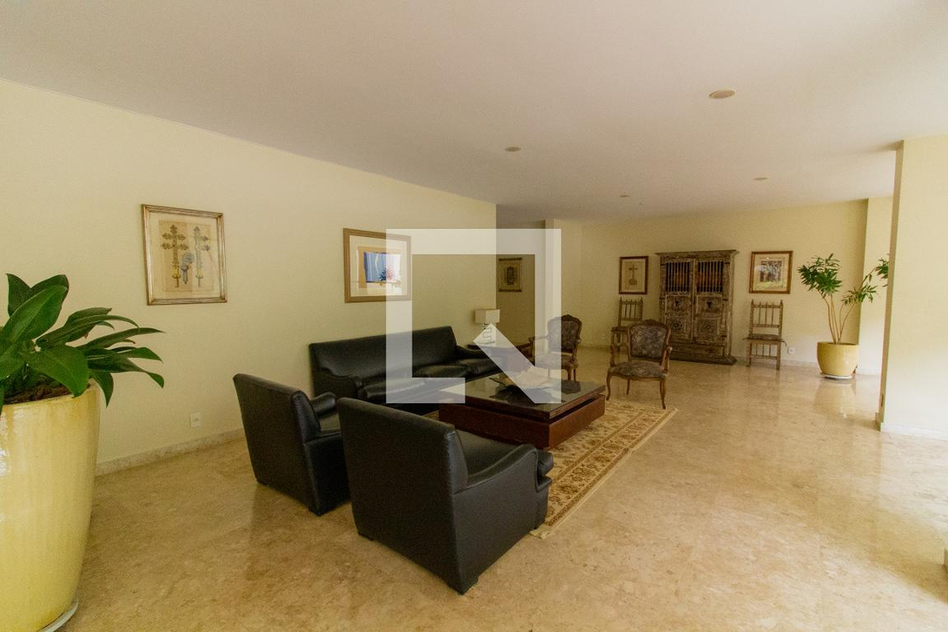 Hall Social - RUA Monte Alegre, 663