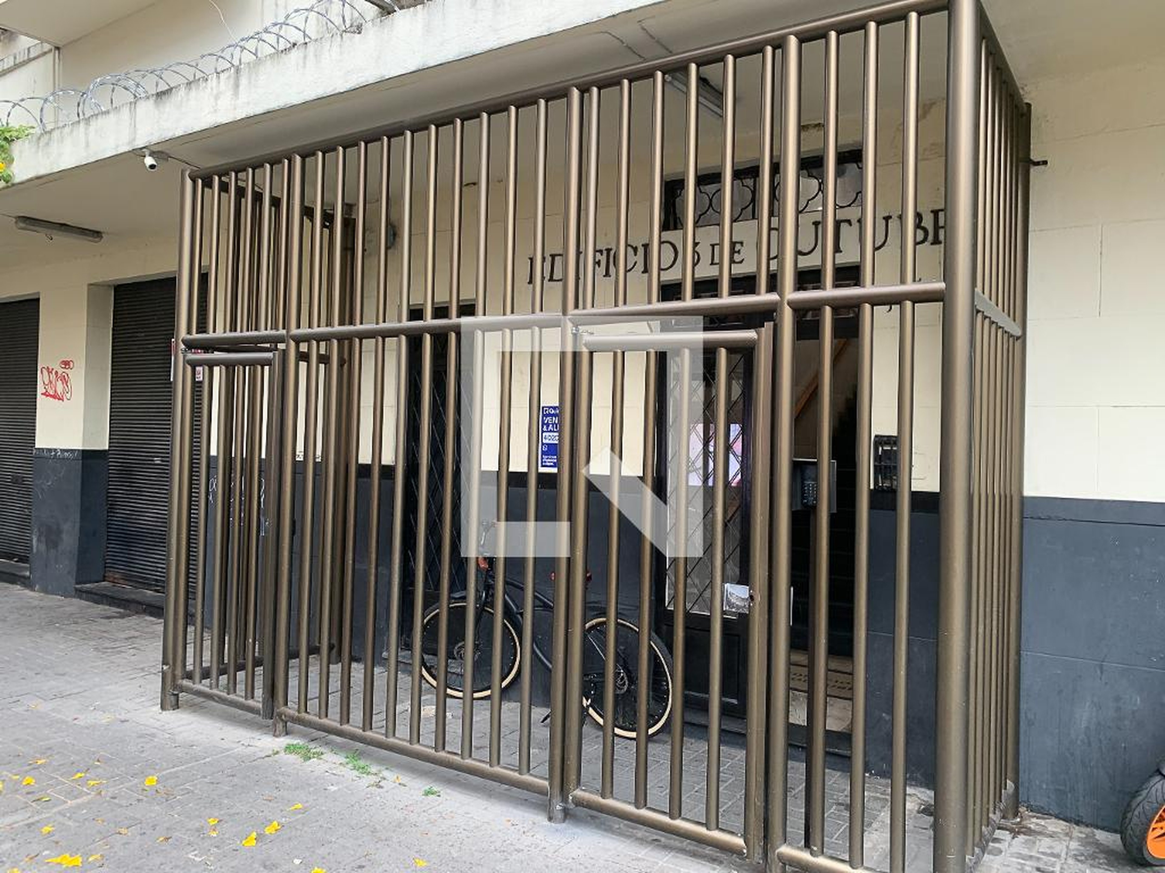 Fachada Condomínio 3 de Outubro