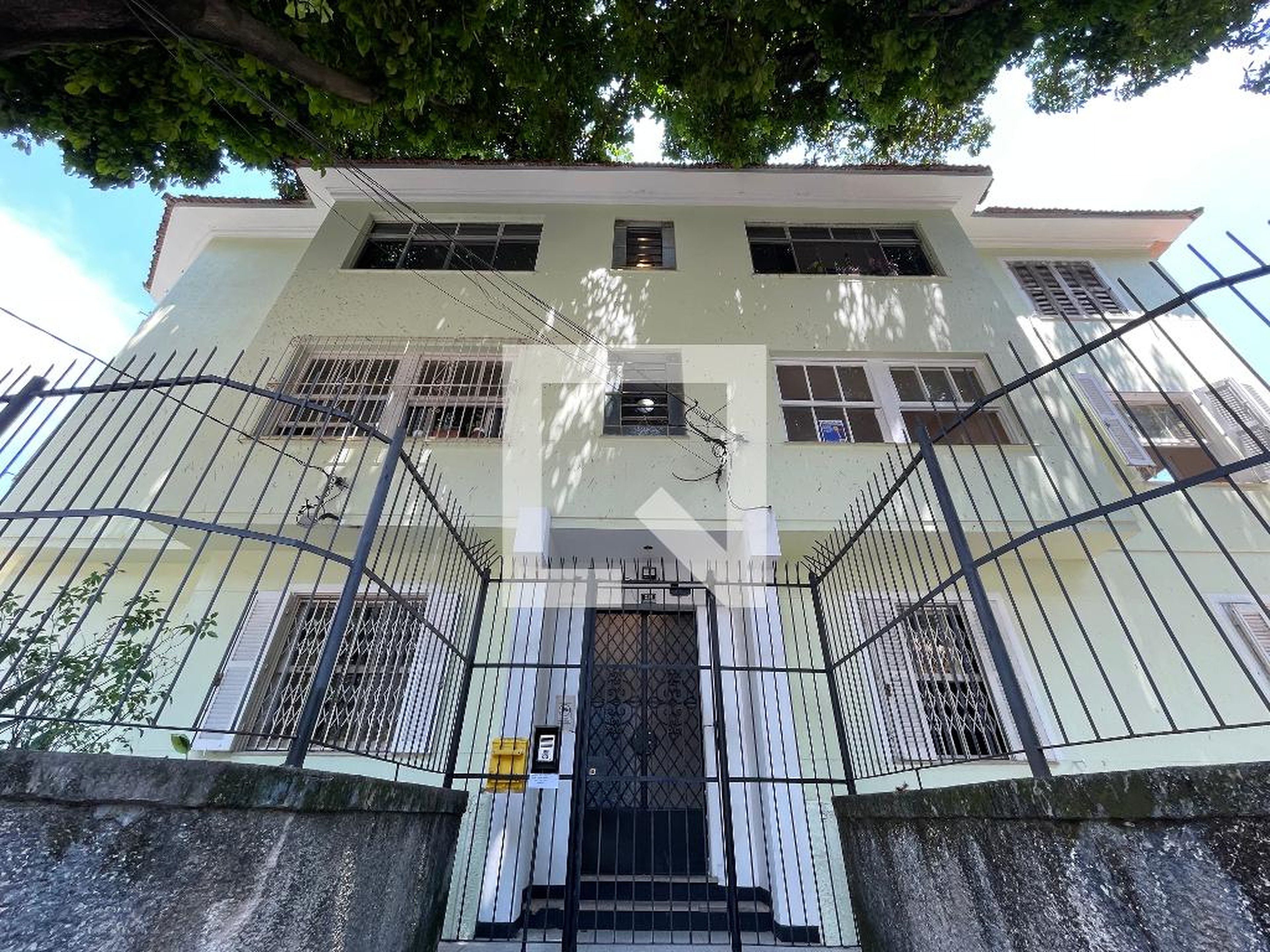 Fachada Condomínio em Rua Tobias Moscoso, 219