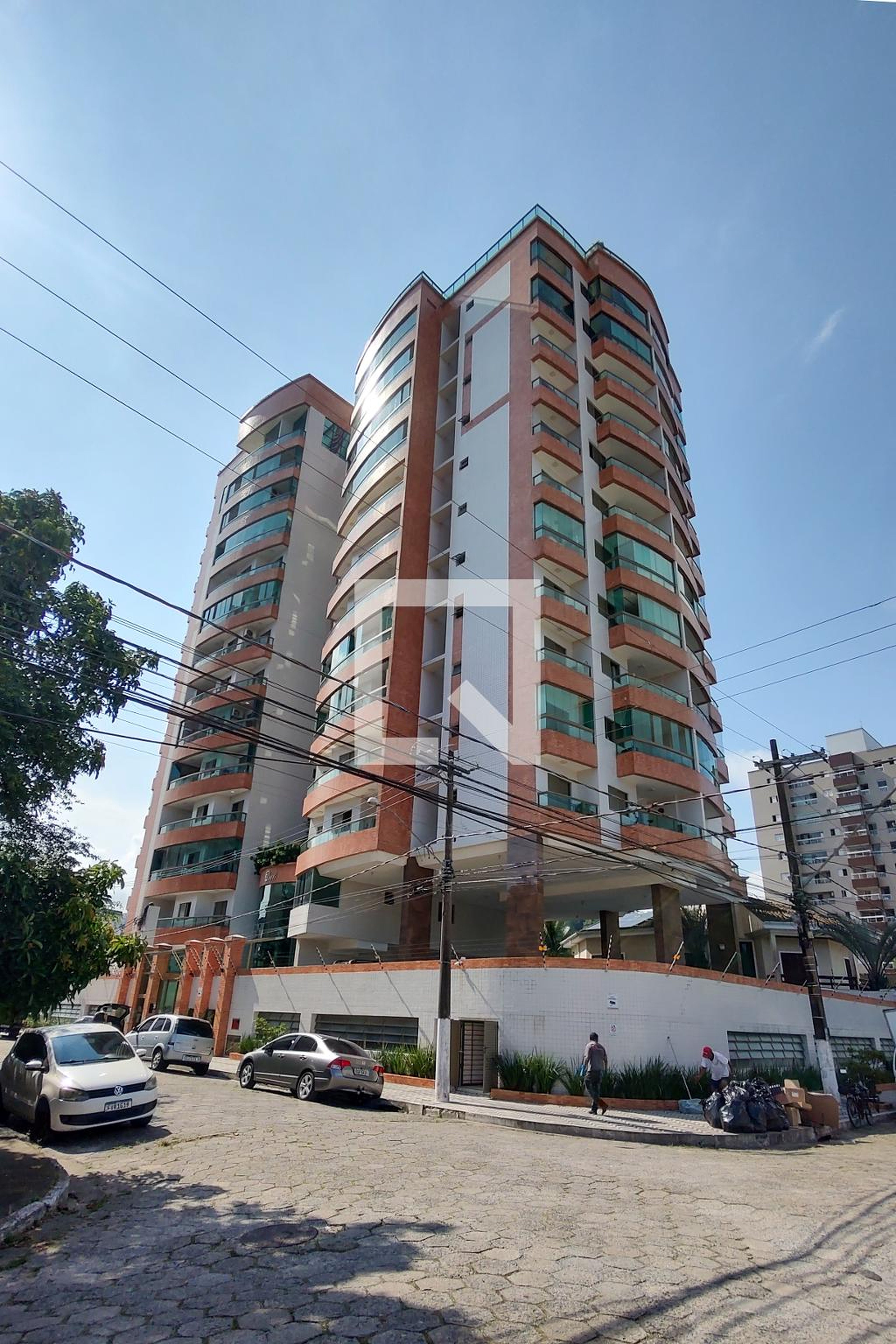 Fachada do Prédio Residencial Salvador Dali