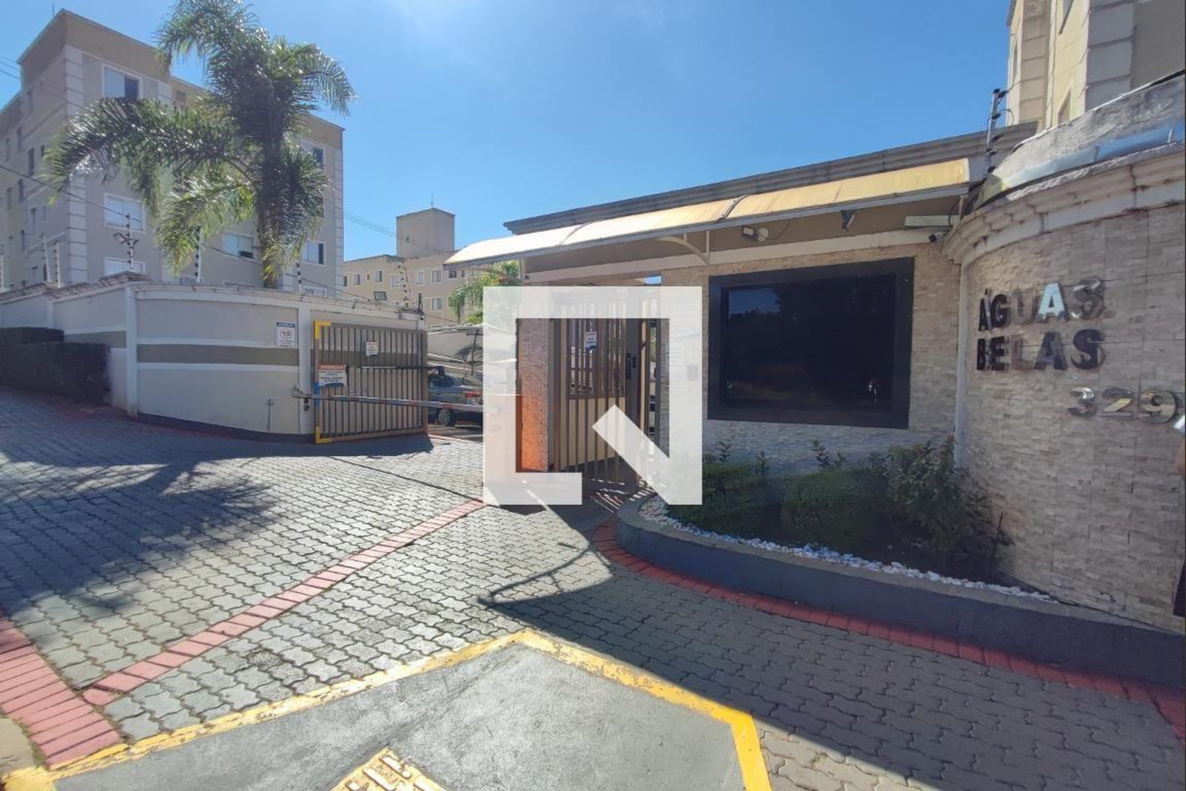 Fachada do Condomínio Condomínio Águas Belas