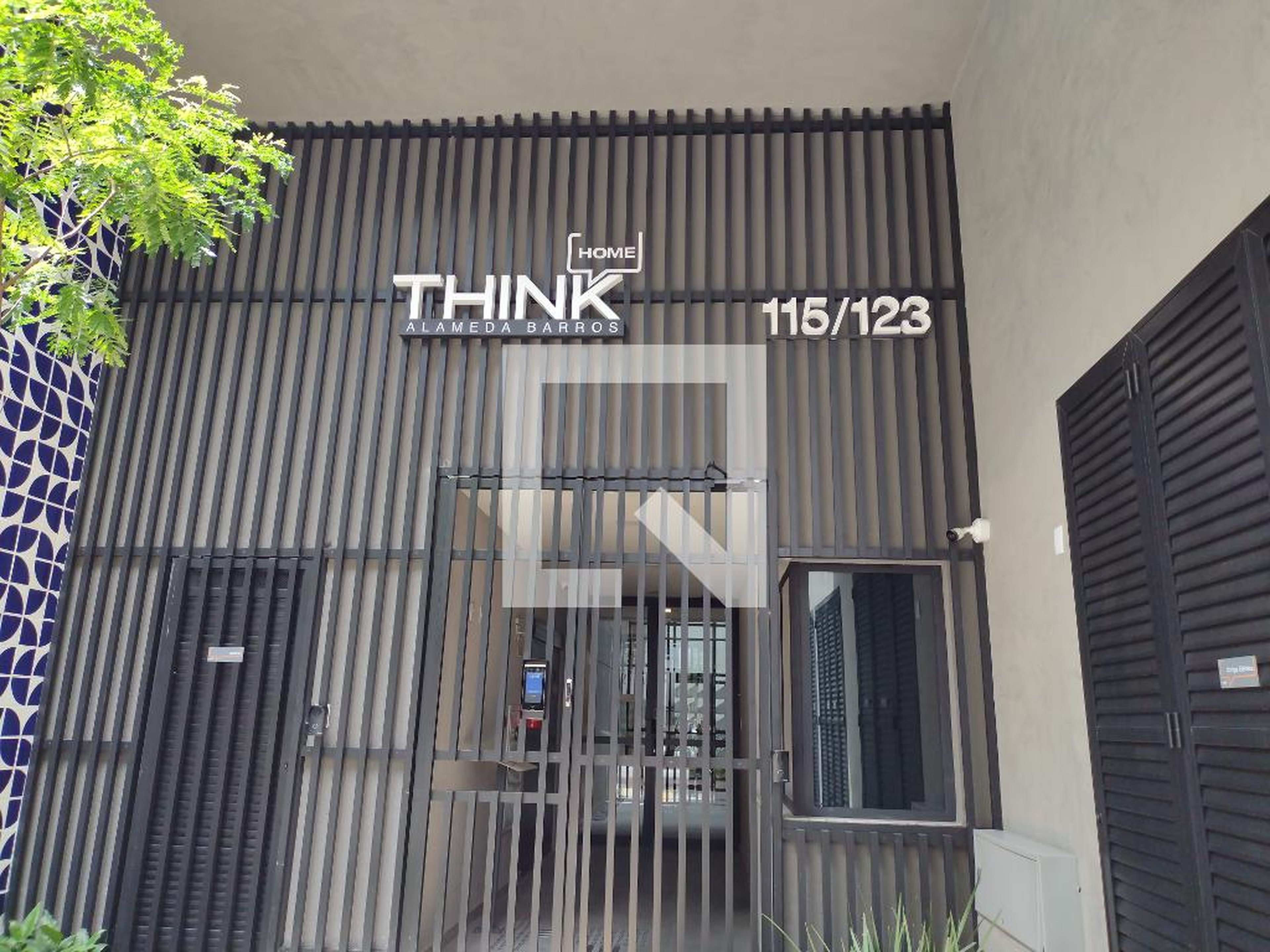 Fachada do prédio Condomínio Think Home Alameda Barros