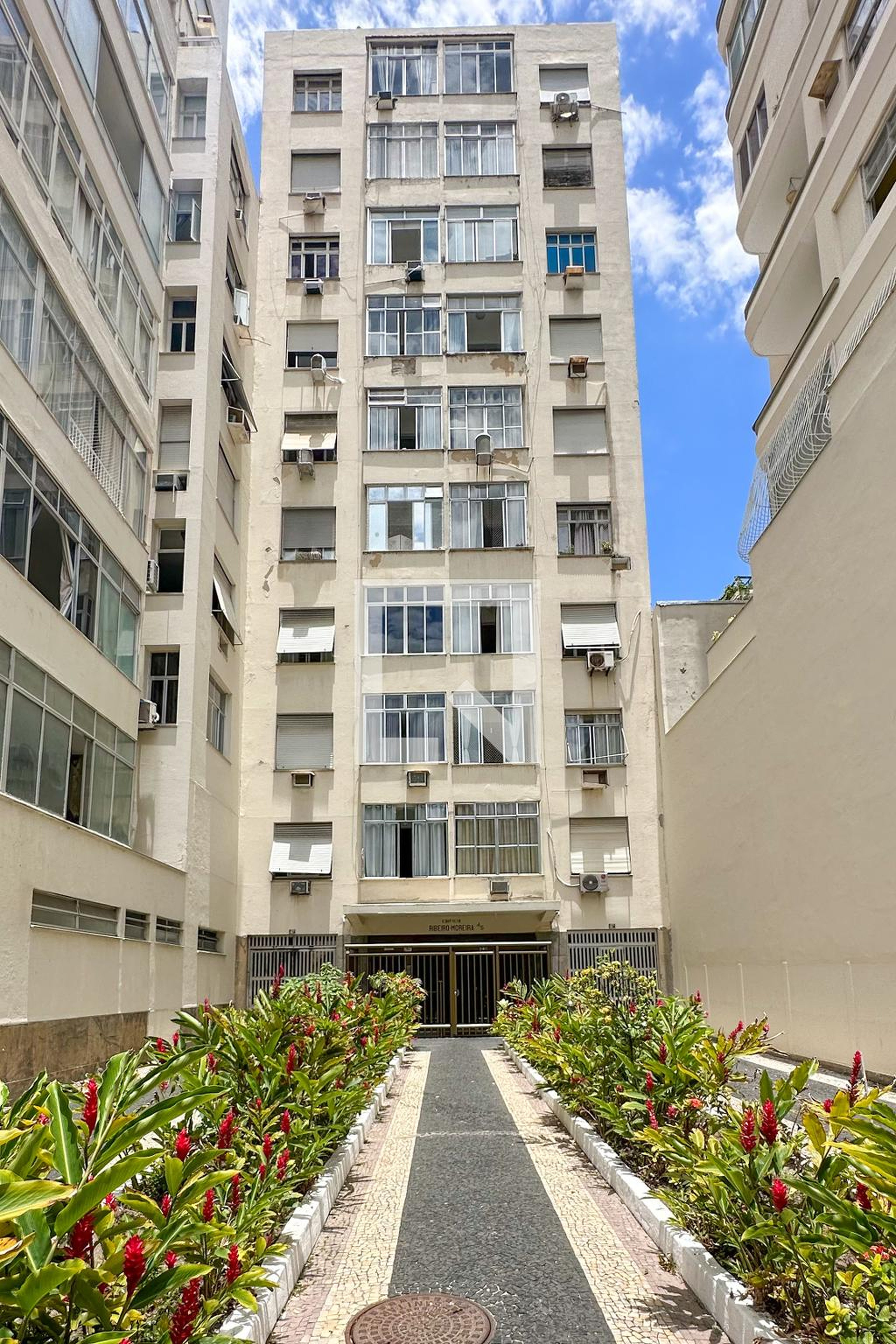 Fachada Condomínio Nenhum