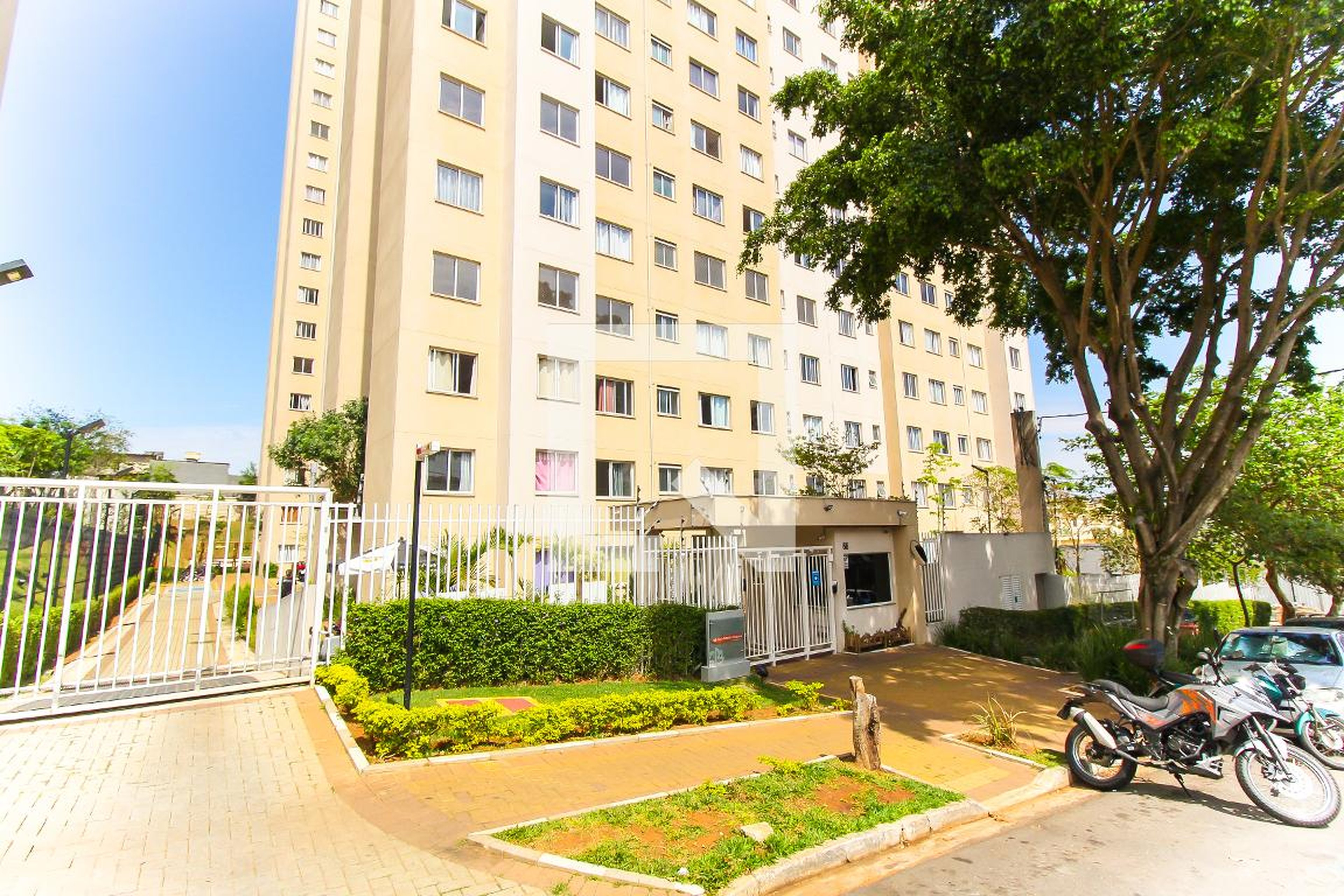 Fachada do Prédio Condomínio Plano &Estação Itaquera