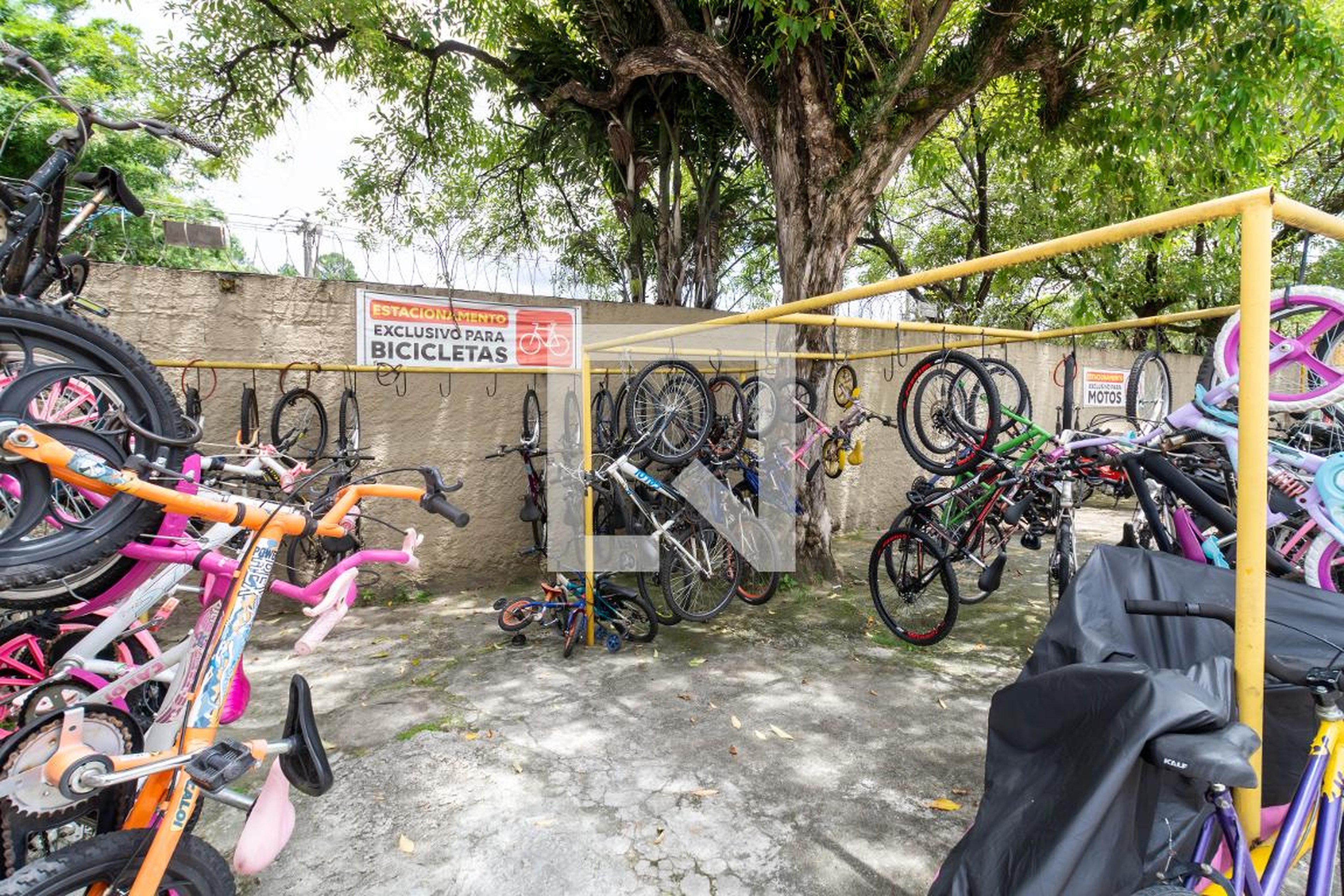 Bicicletário - Flavia Fernanda