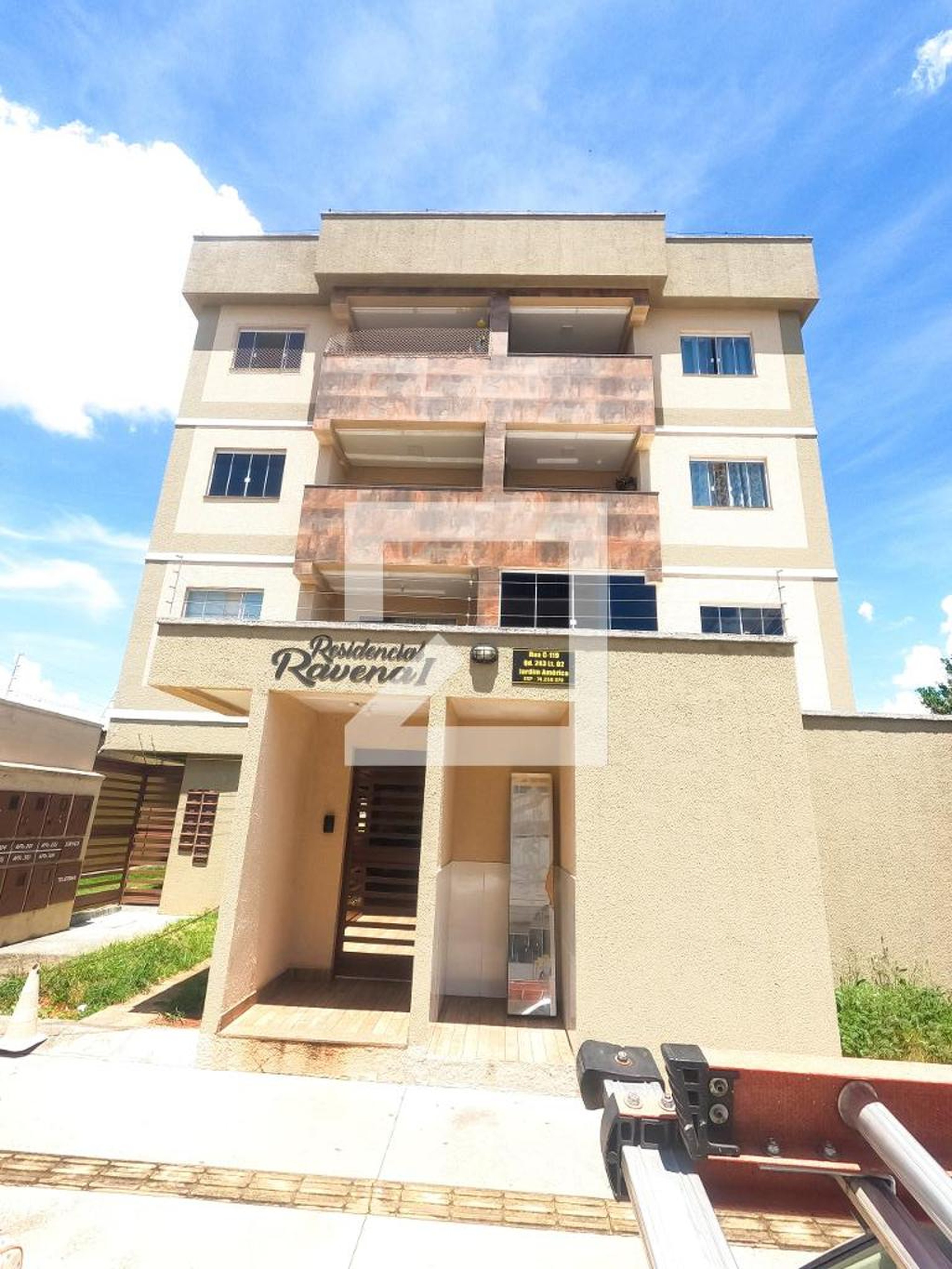 Fachada do Prédio Condomínio em Rua C-237, 119