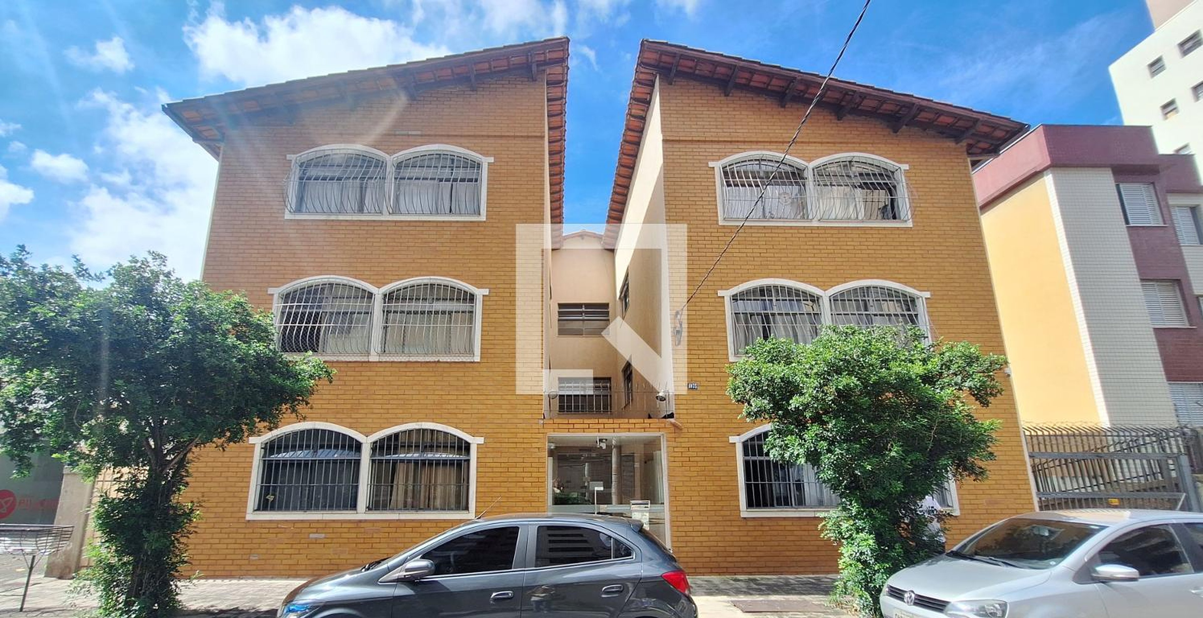 Fachada Condomínio em Rua Coronel José Benjamim, 1035