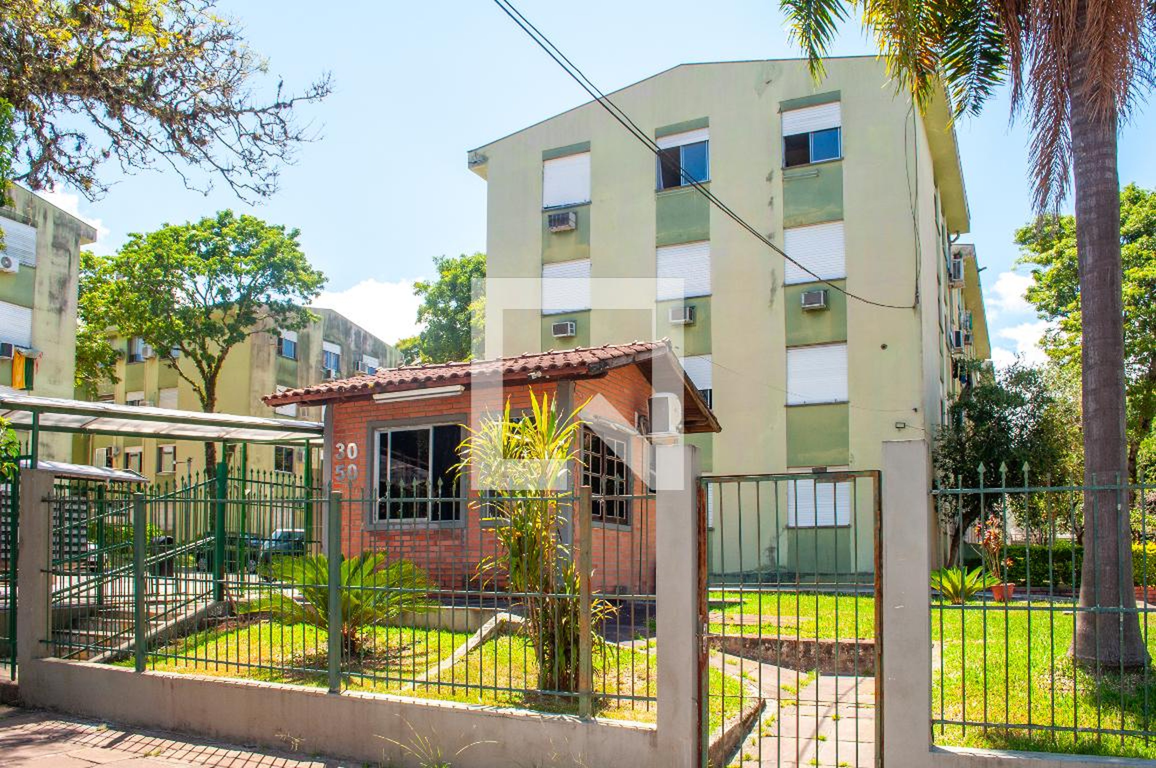 Fachada Condomínio em Avenida João Salomoni, 823