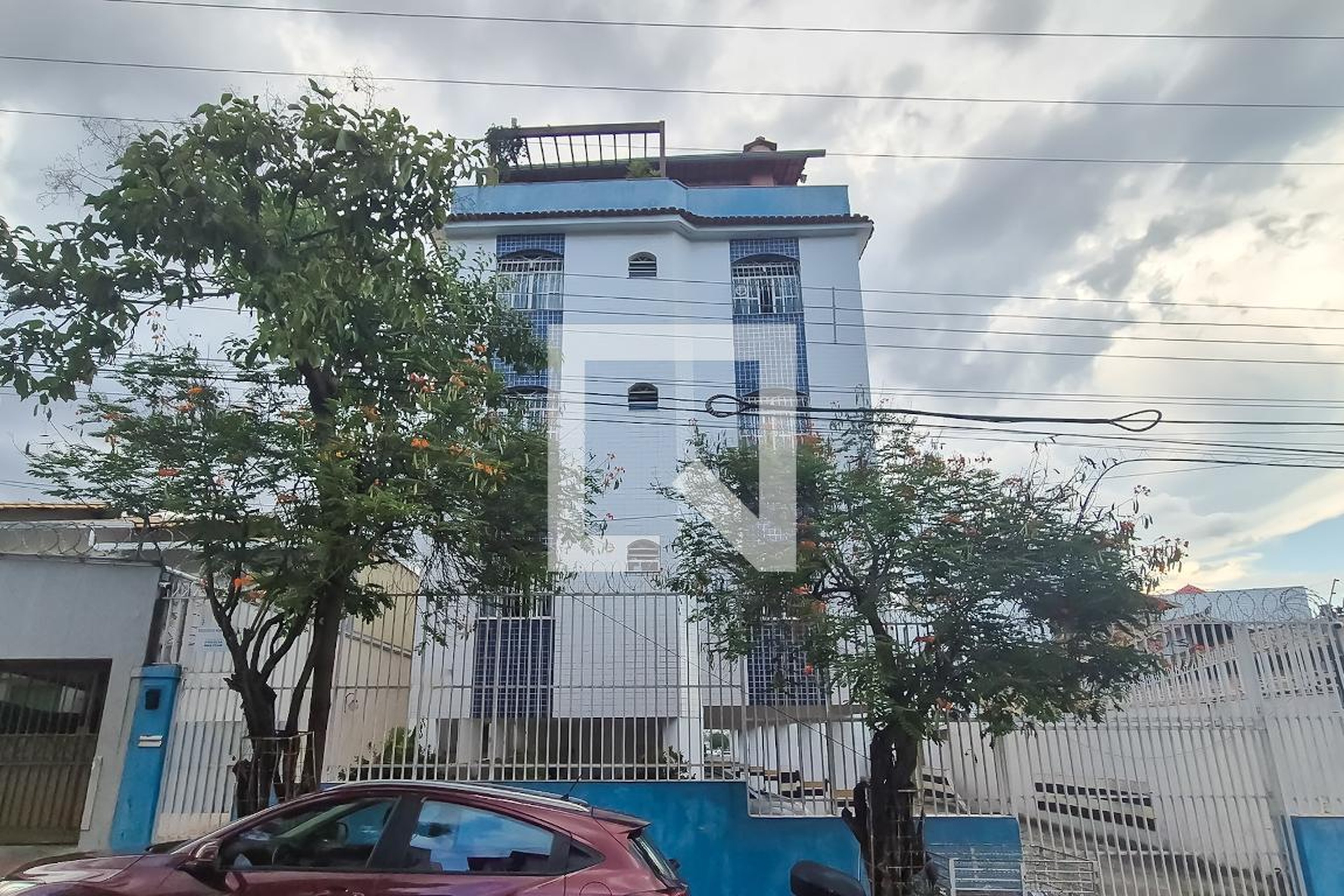 Fachada Condomínio em Rua Crispim, 386