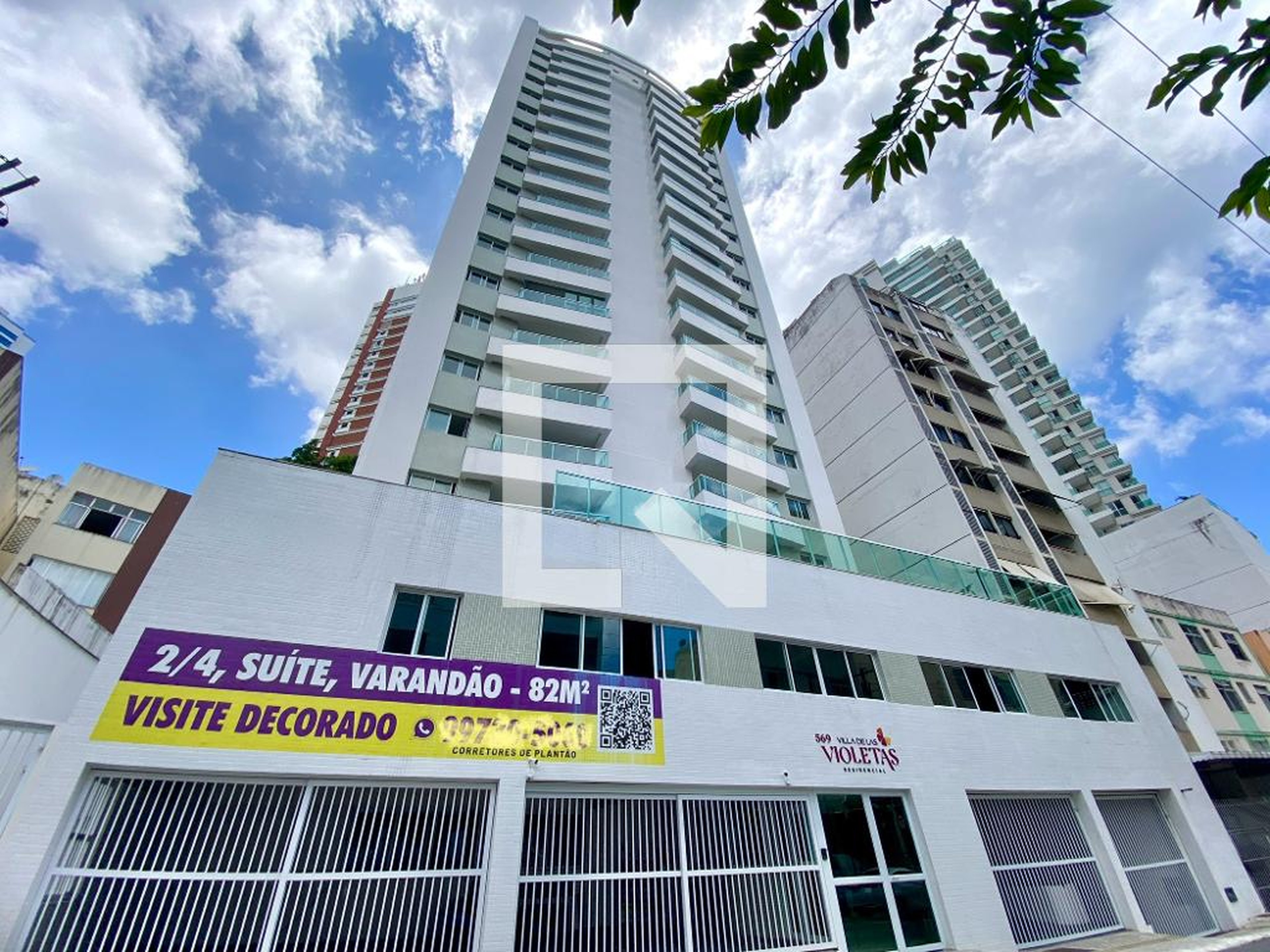 Fachada Condomínio em Rua Oito de Dezembro, 569