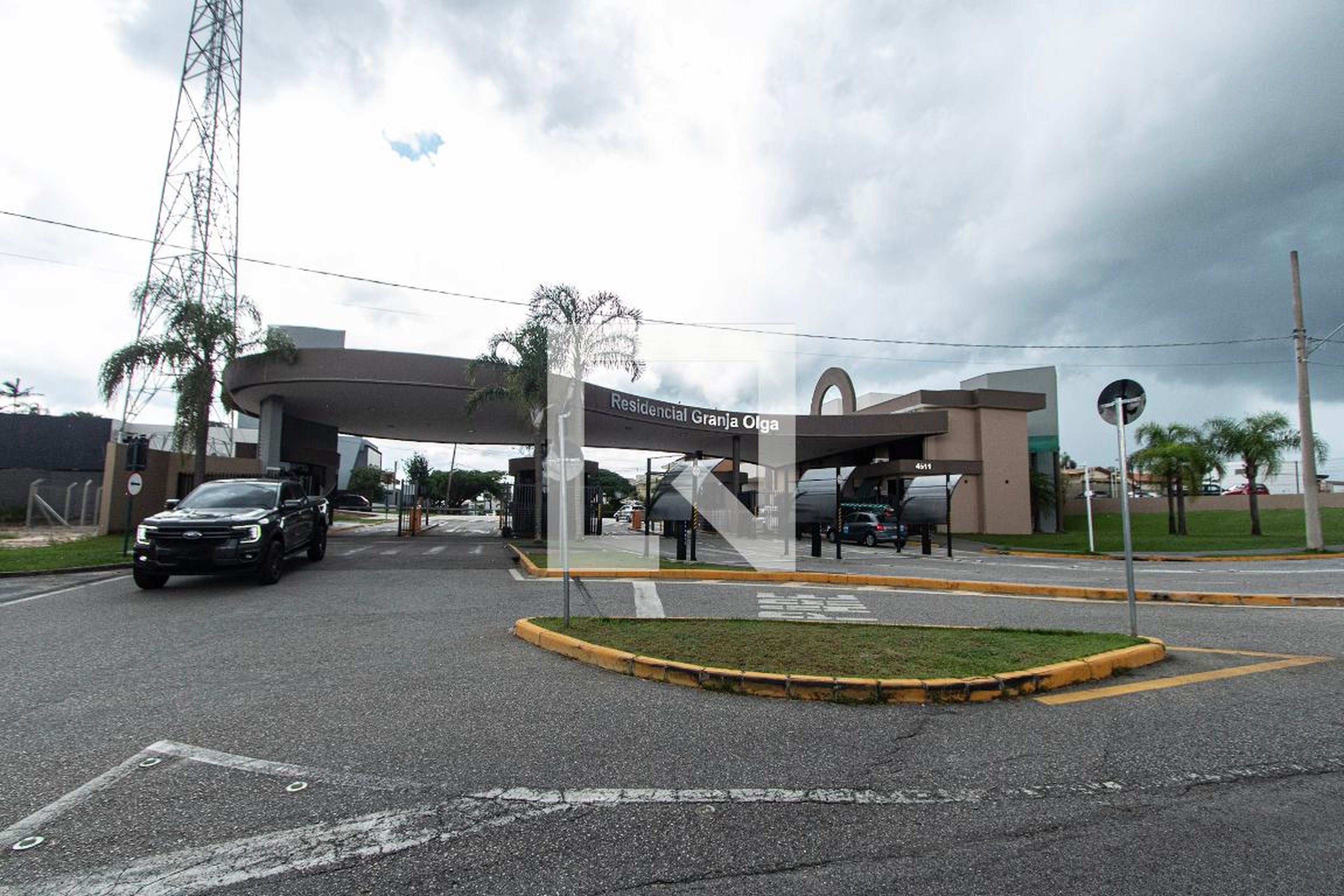 Fachada Condomínio Granja Olga 2